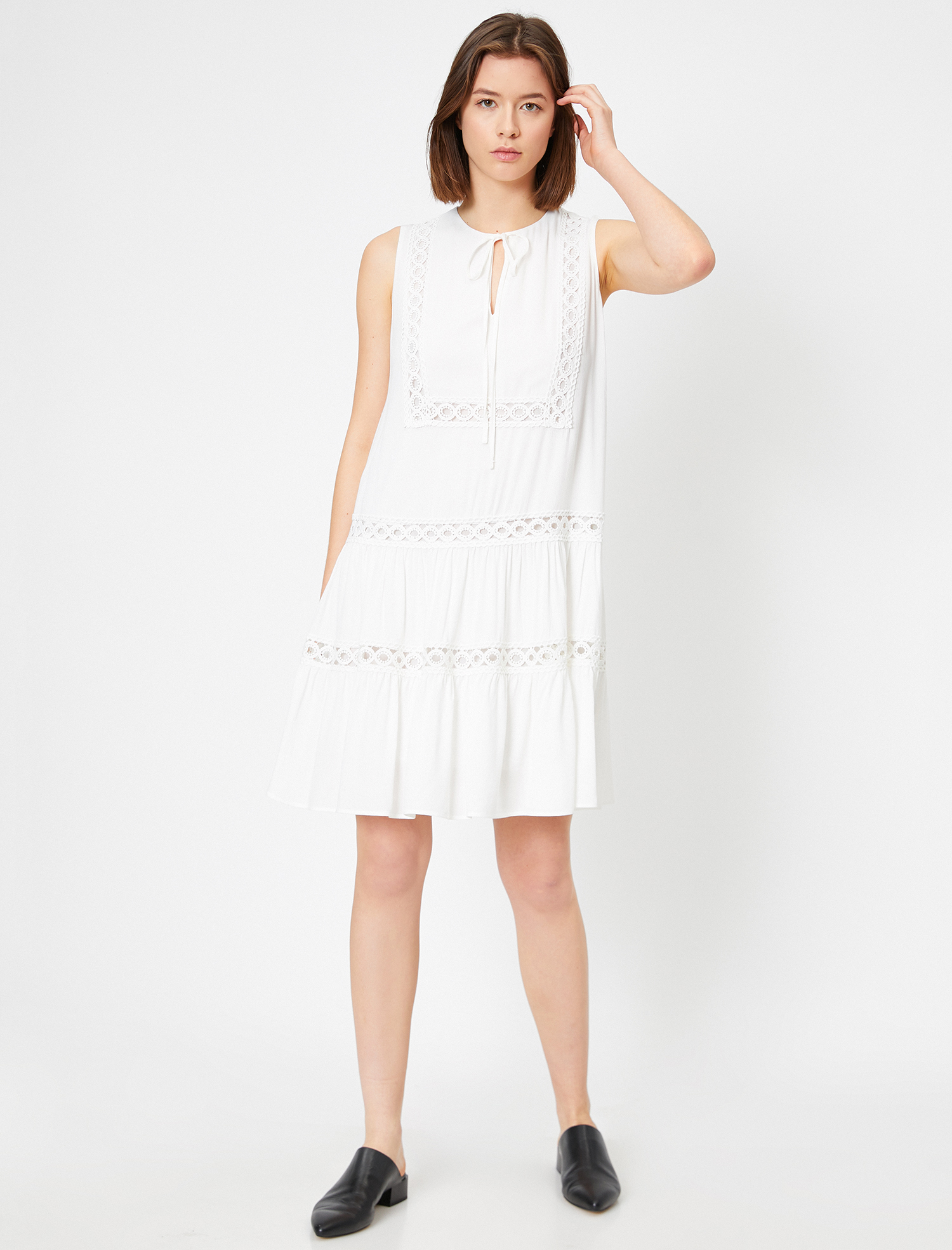   Dantel Detaylı Viskon Siyah Elbise