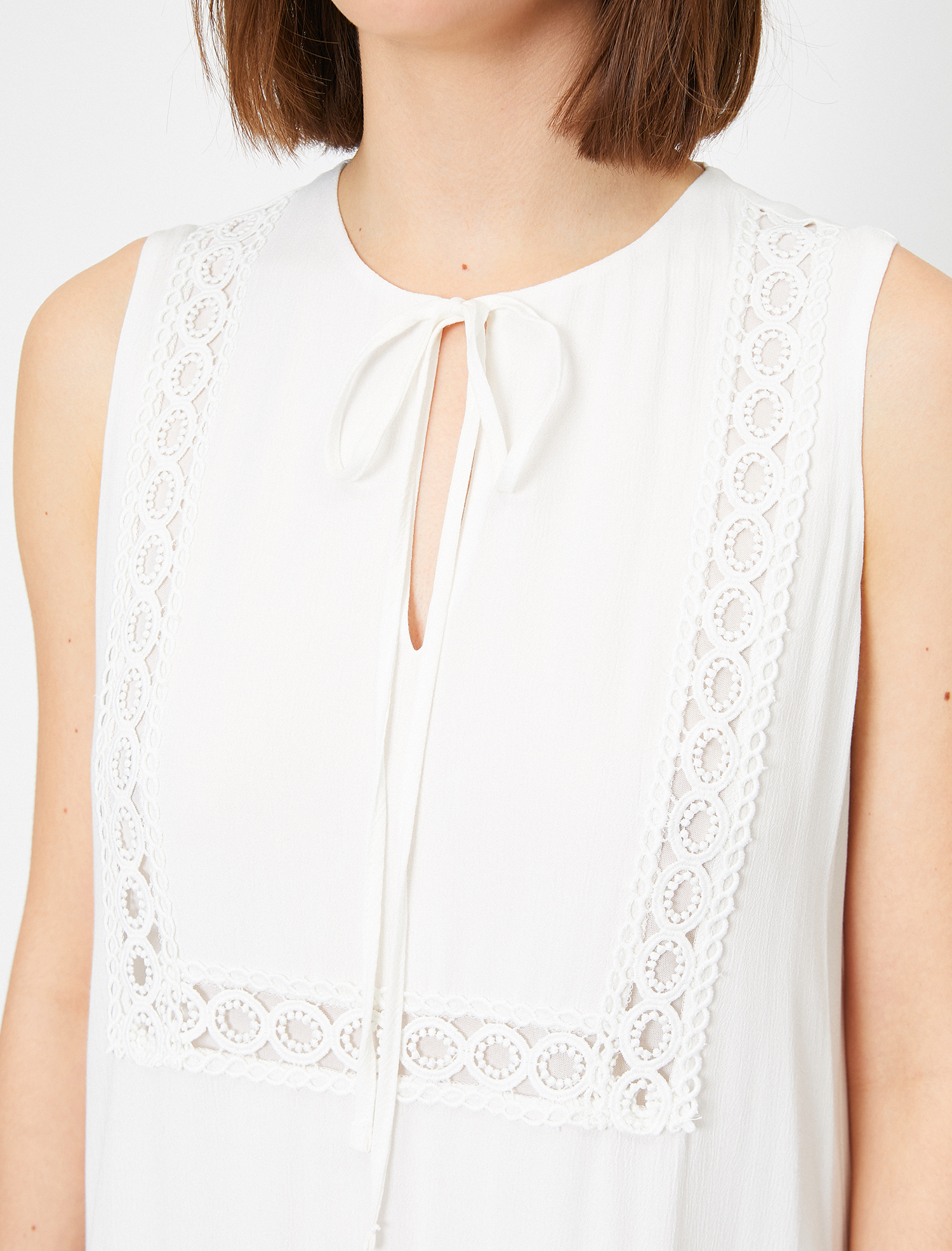   Dantel Detaylı Viskon Siyah Elbise