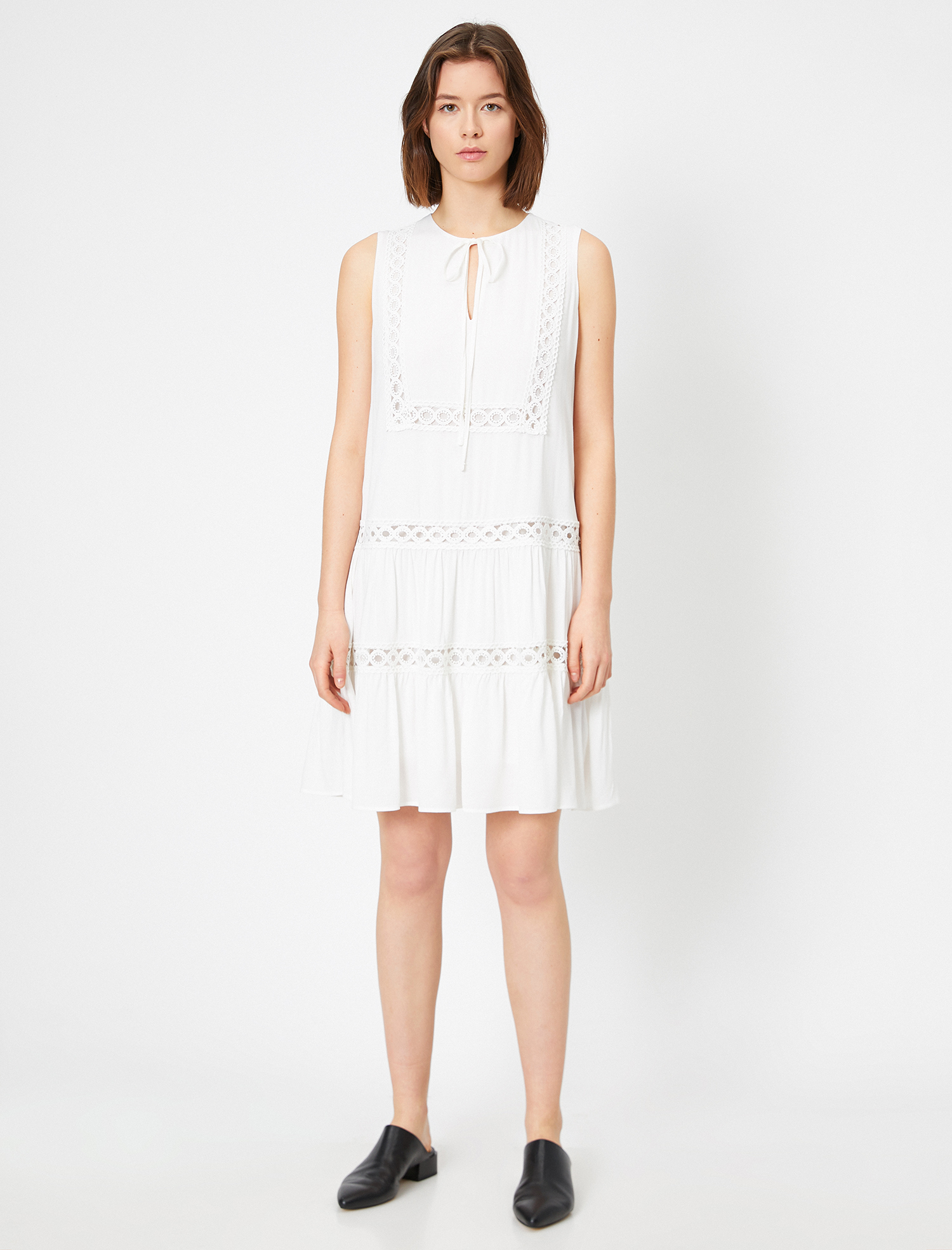   Dantel Detaylı Viskon Siyah Elbise