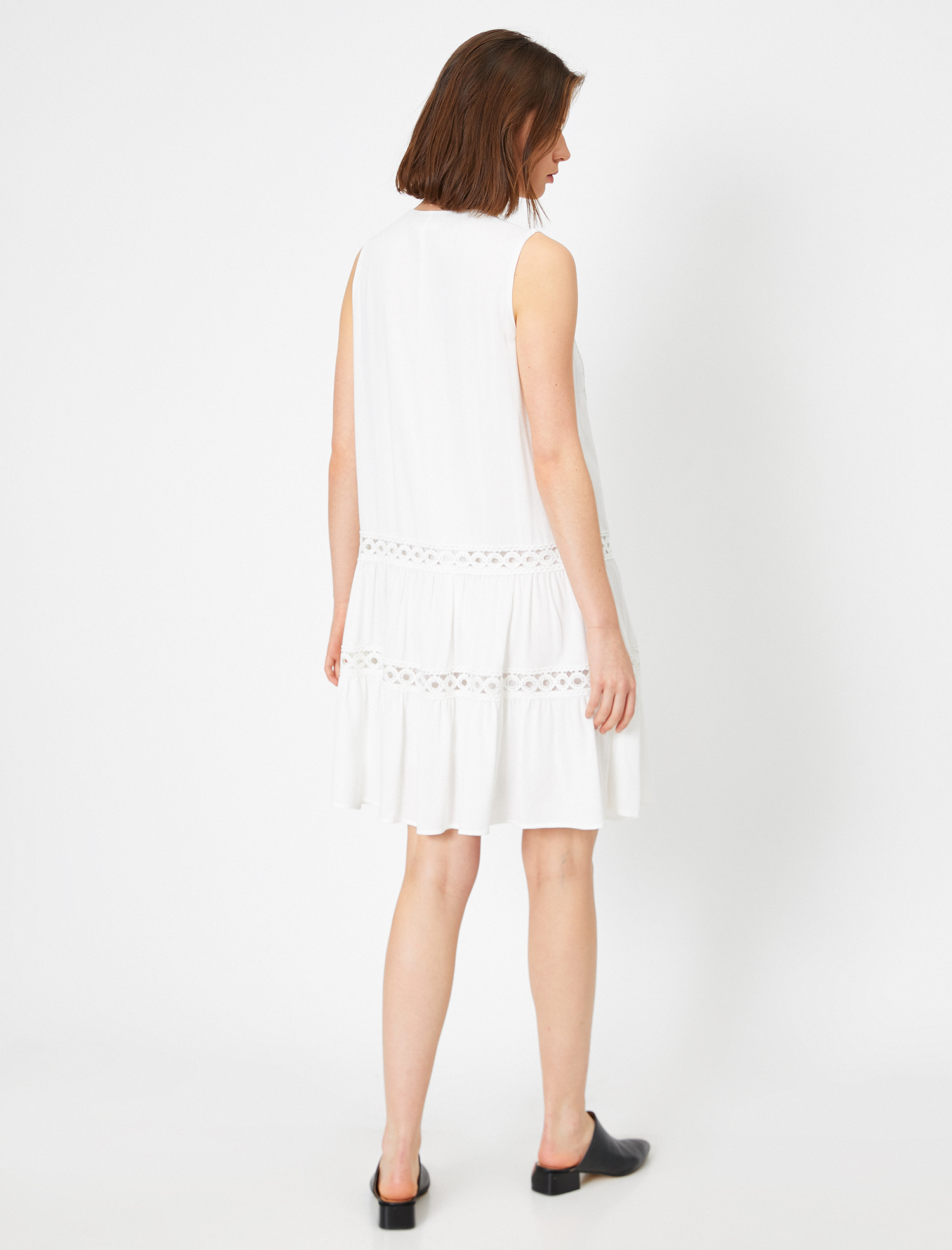   Dantel Detaylı Viskon Siyah Elbise