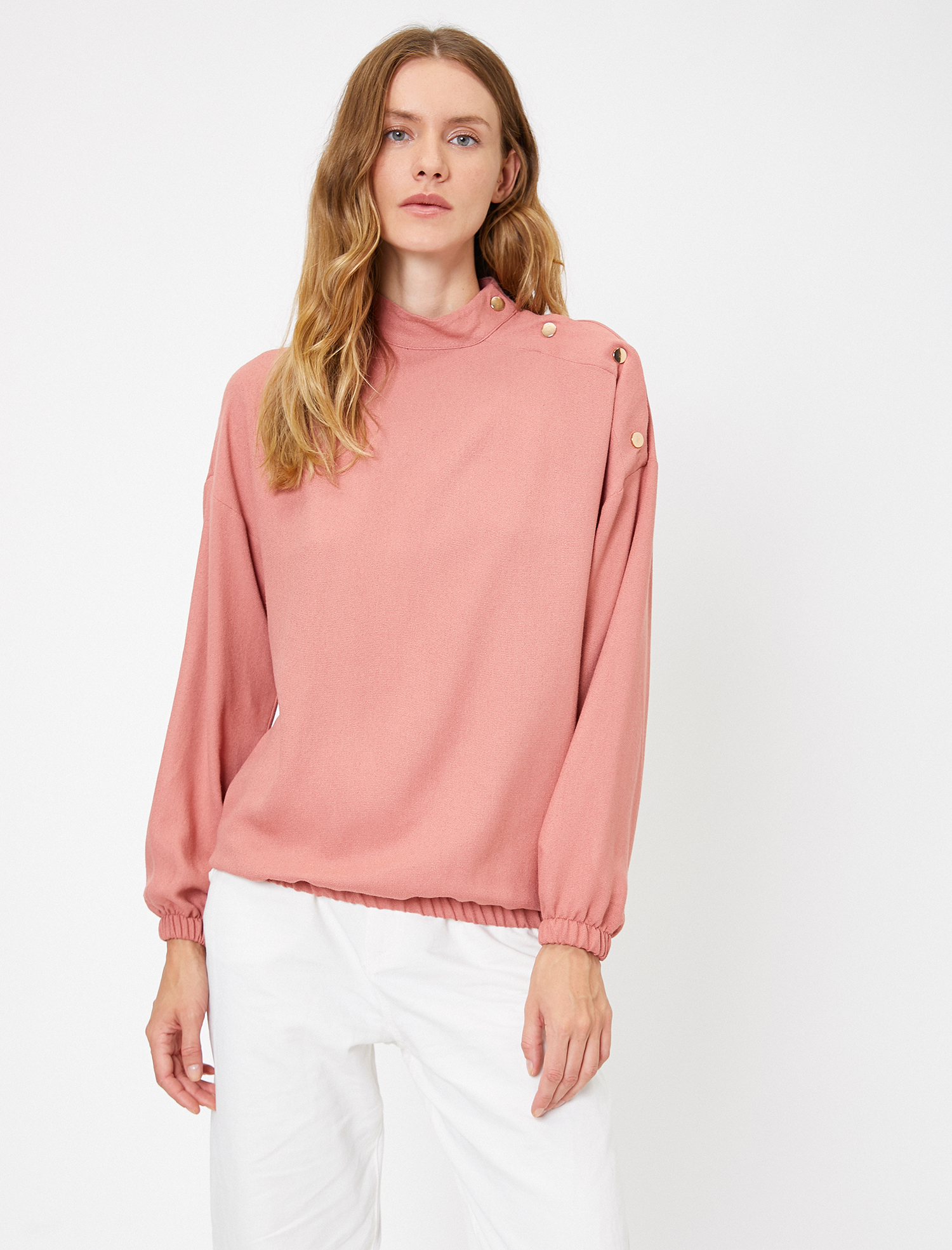   Düğme Detaylı Bluz