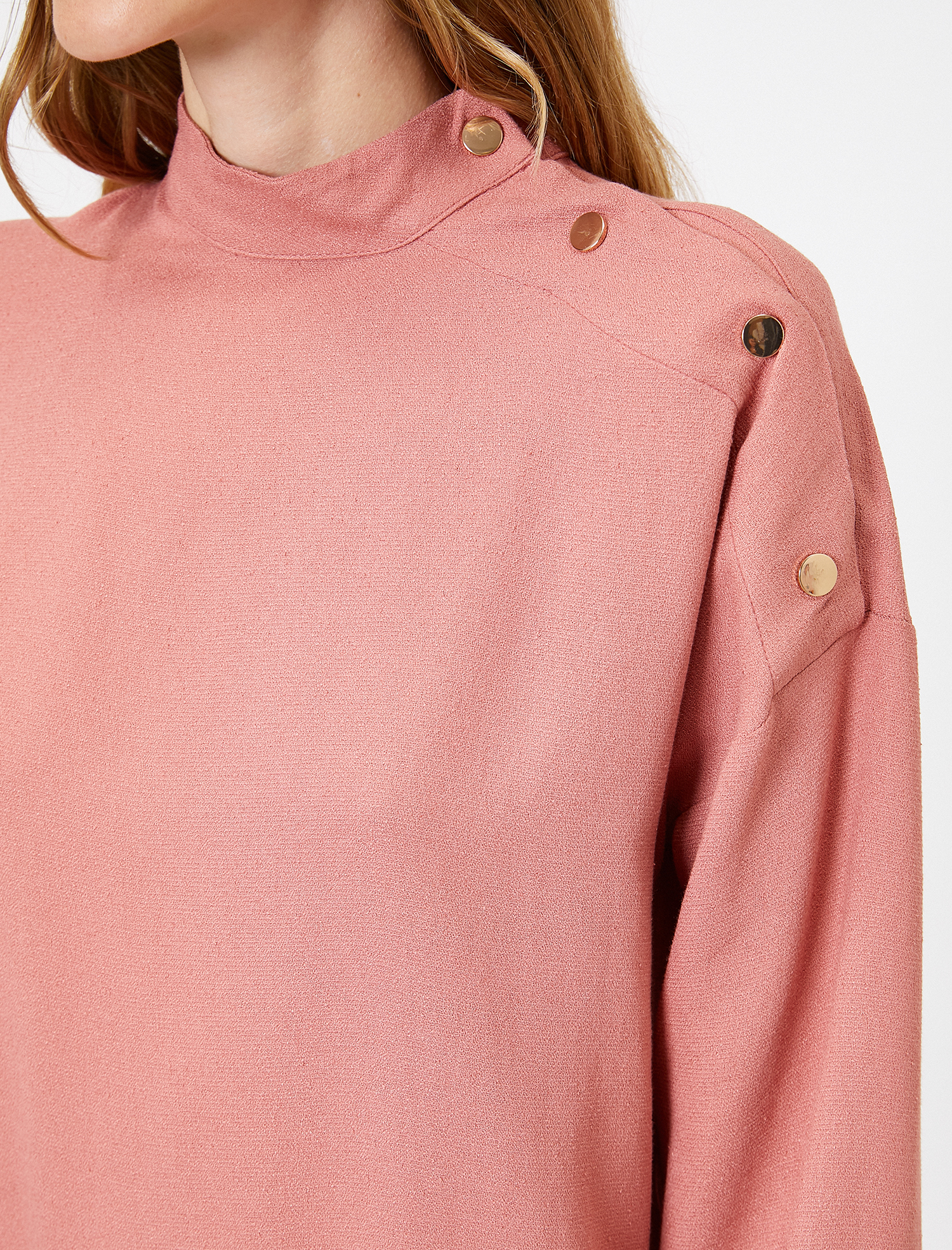   Düğme Detaylı Bluz