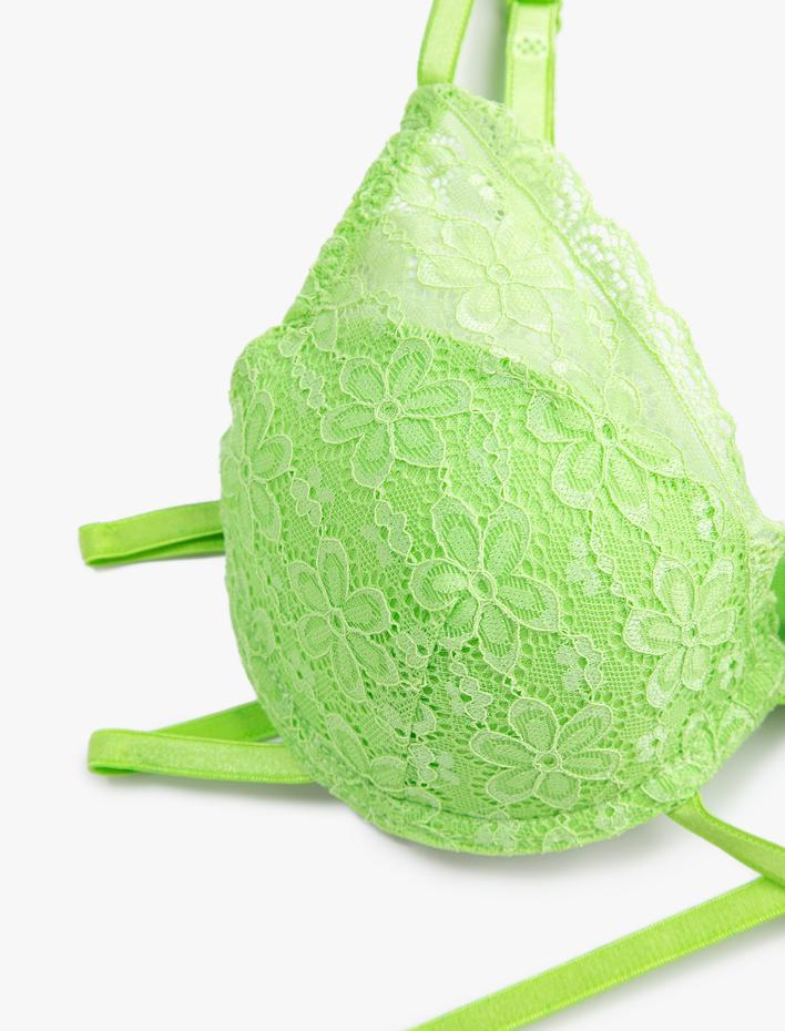  Dantelli Sütyen Çapraz Bağlama Detaylı