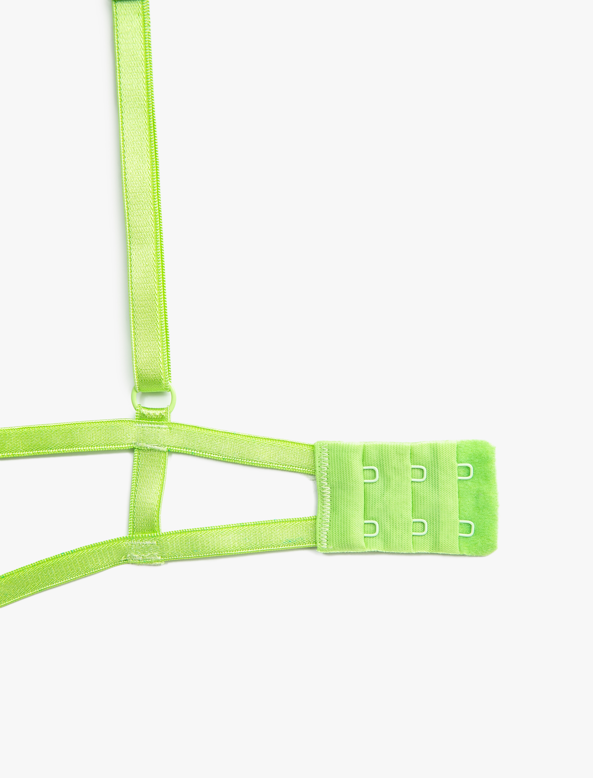   Dantelli Sütyen Çapraz Bağlama Detaylı