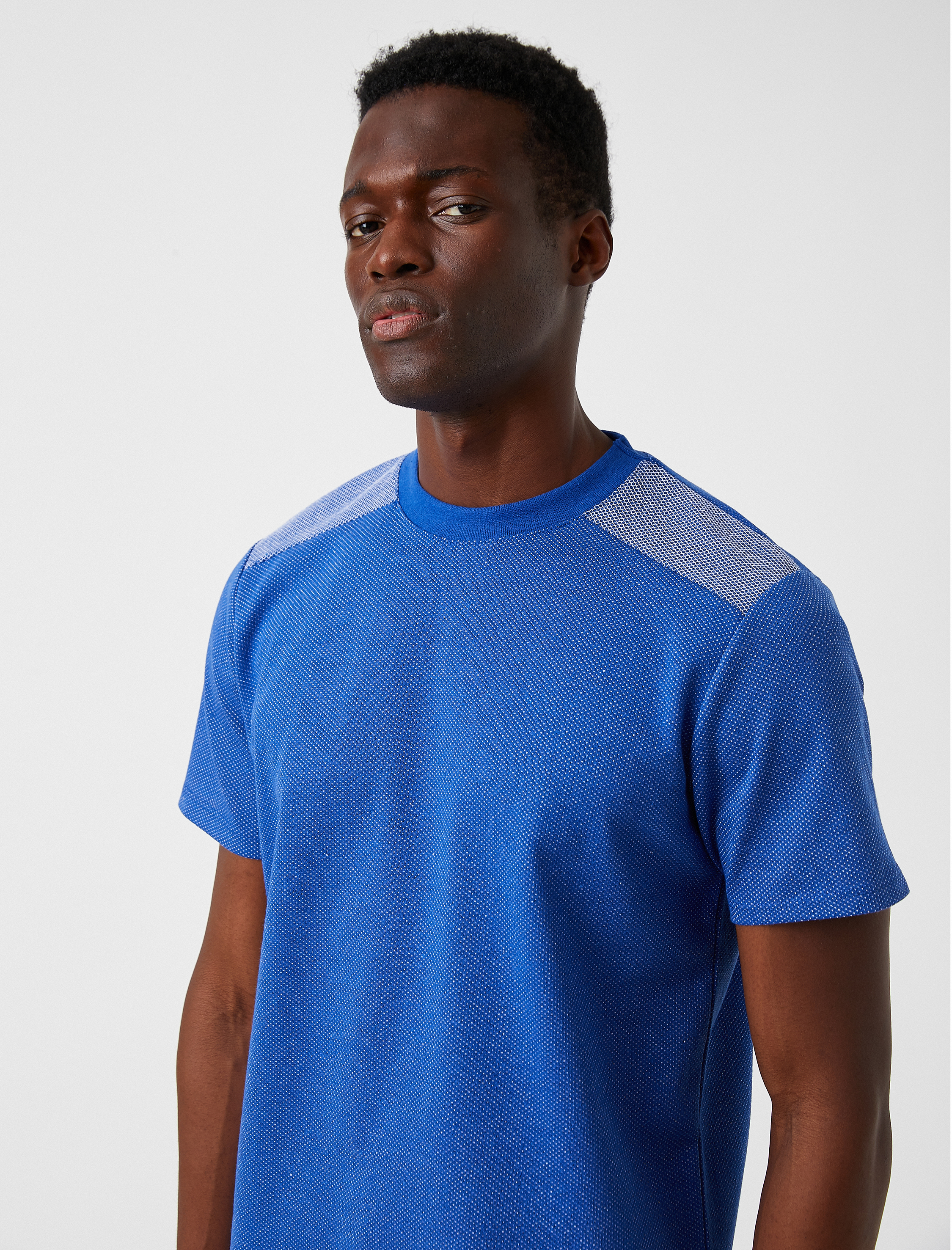   Omuz Detaylı Örme Tişört