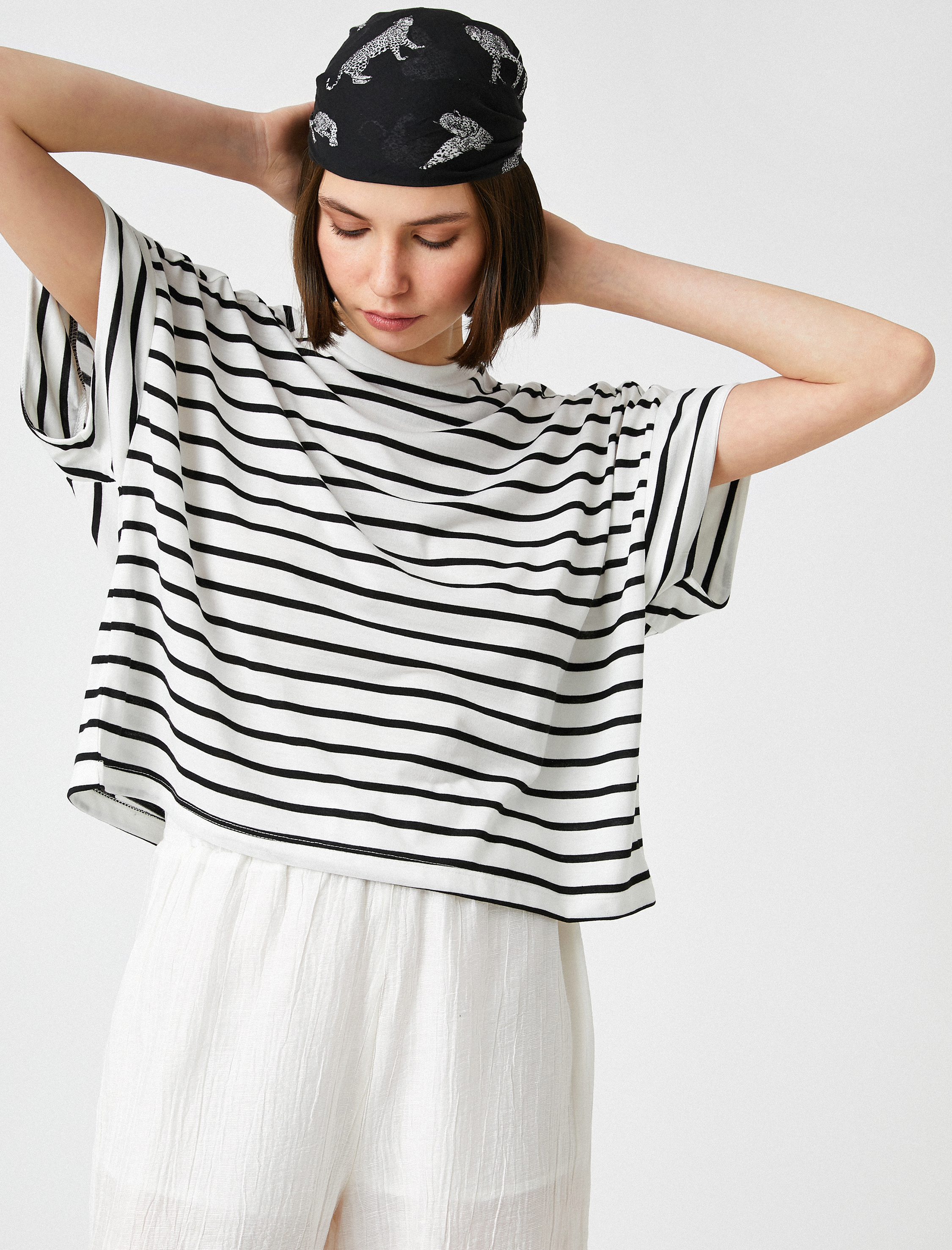   Bisiklet Yaka Kısa Kollu Çizgili Basic Tişört