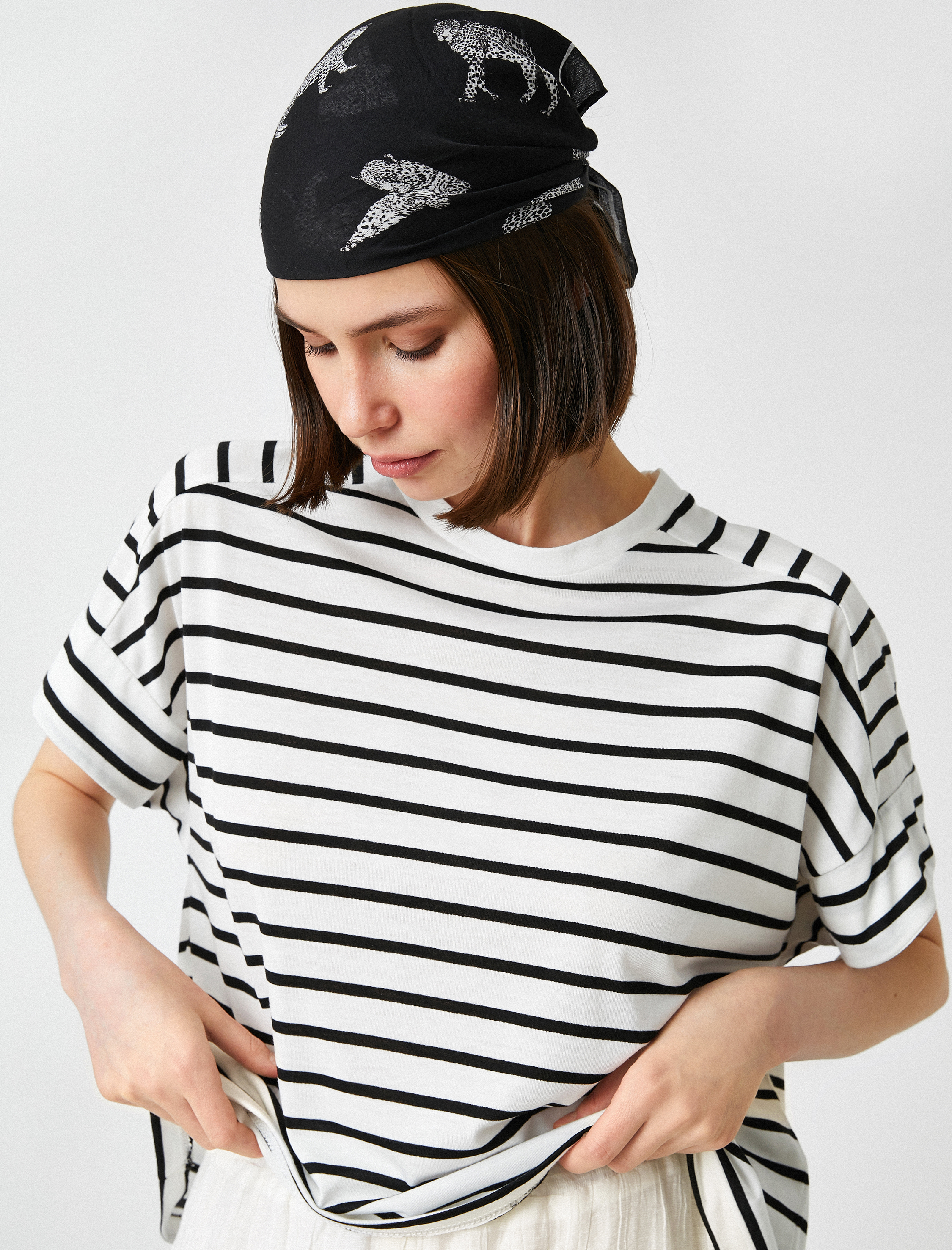   Bisiklet Yaka Kısa Kollu Çizgili Basic Tişört