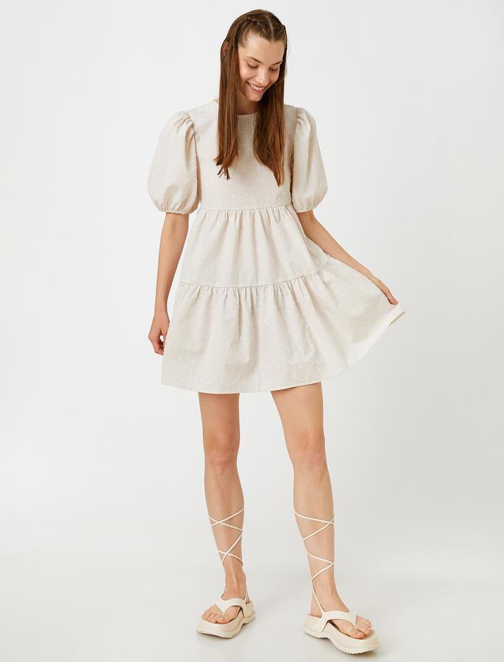  Sırt Detaylı Elbise