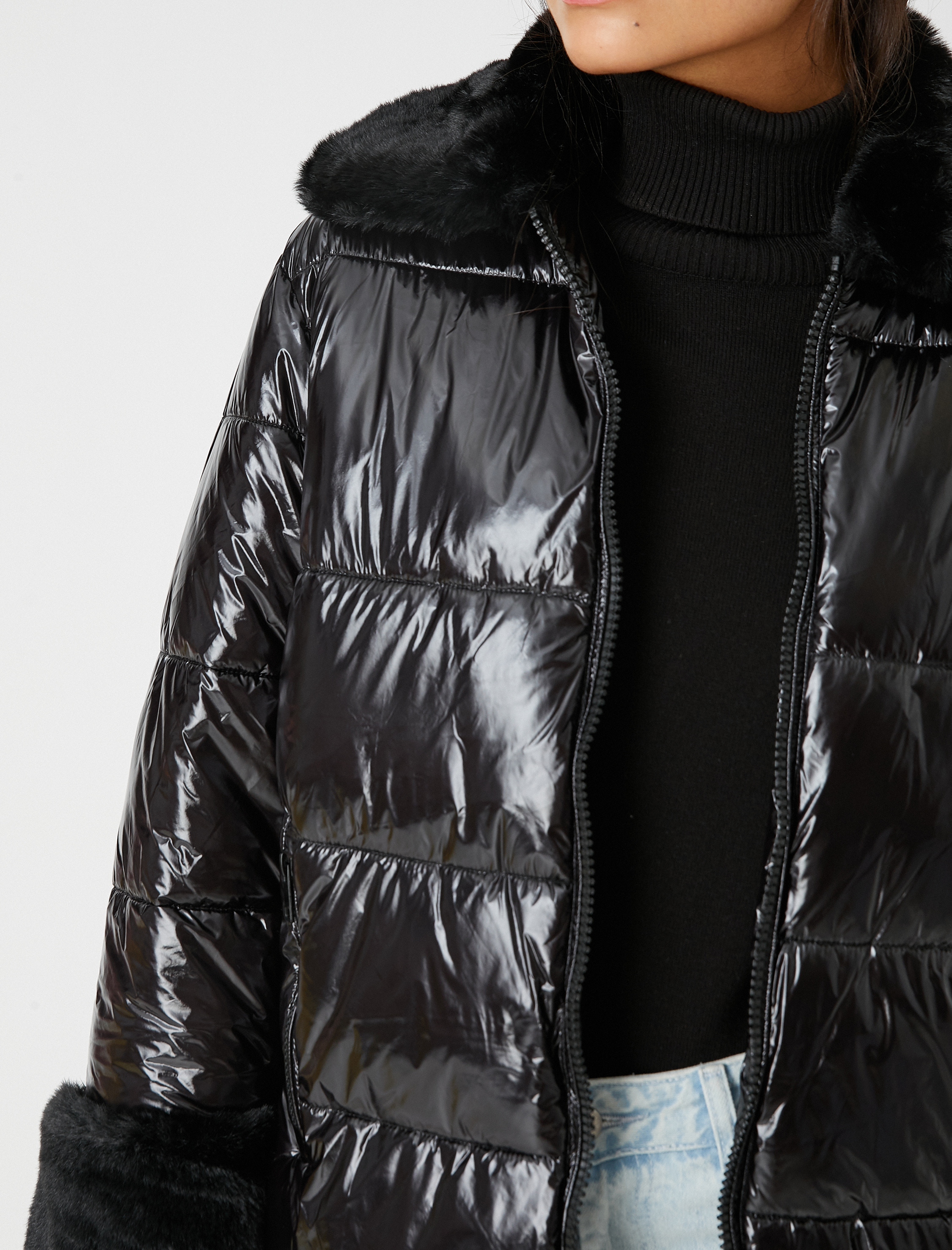   Şişme Mont Suni Kürk Detaylı