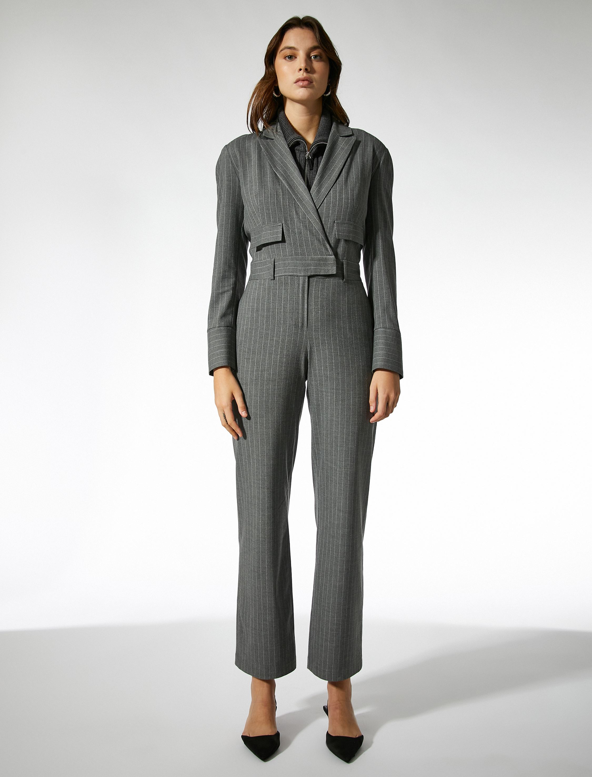   Takım Elbise Görünümlü Anvelop Tulum