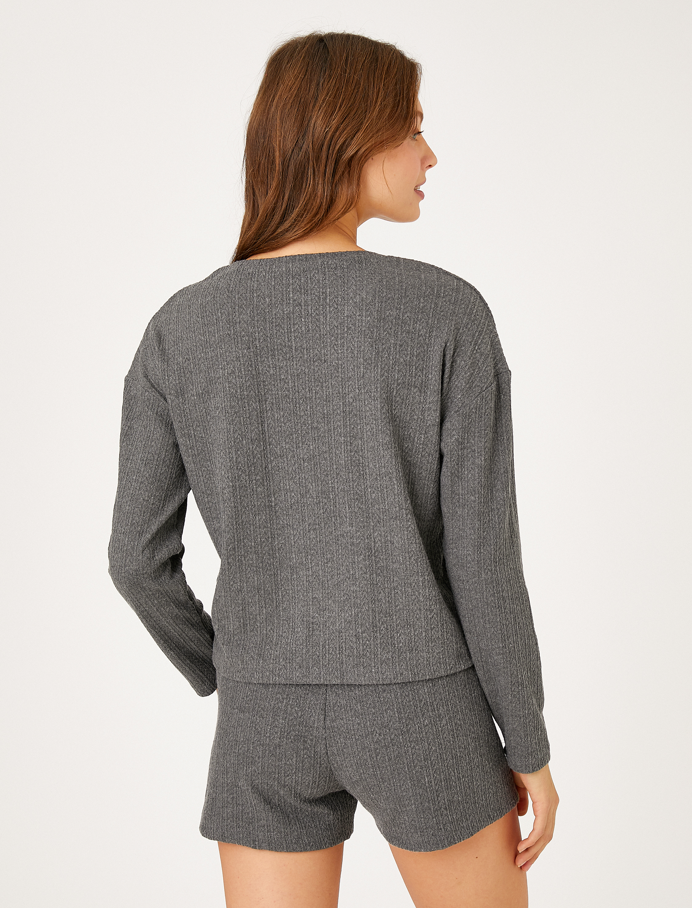   Uzun Kollu Pijama Üstü Bisiklet Yaka Dokulu