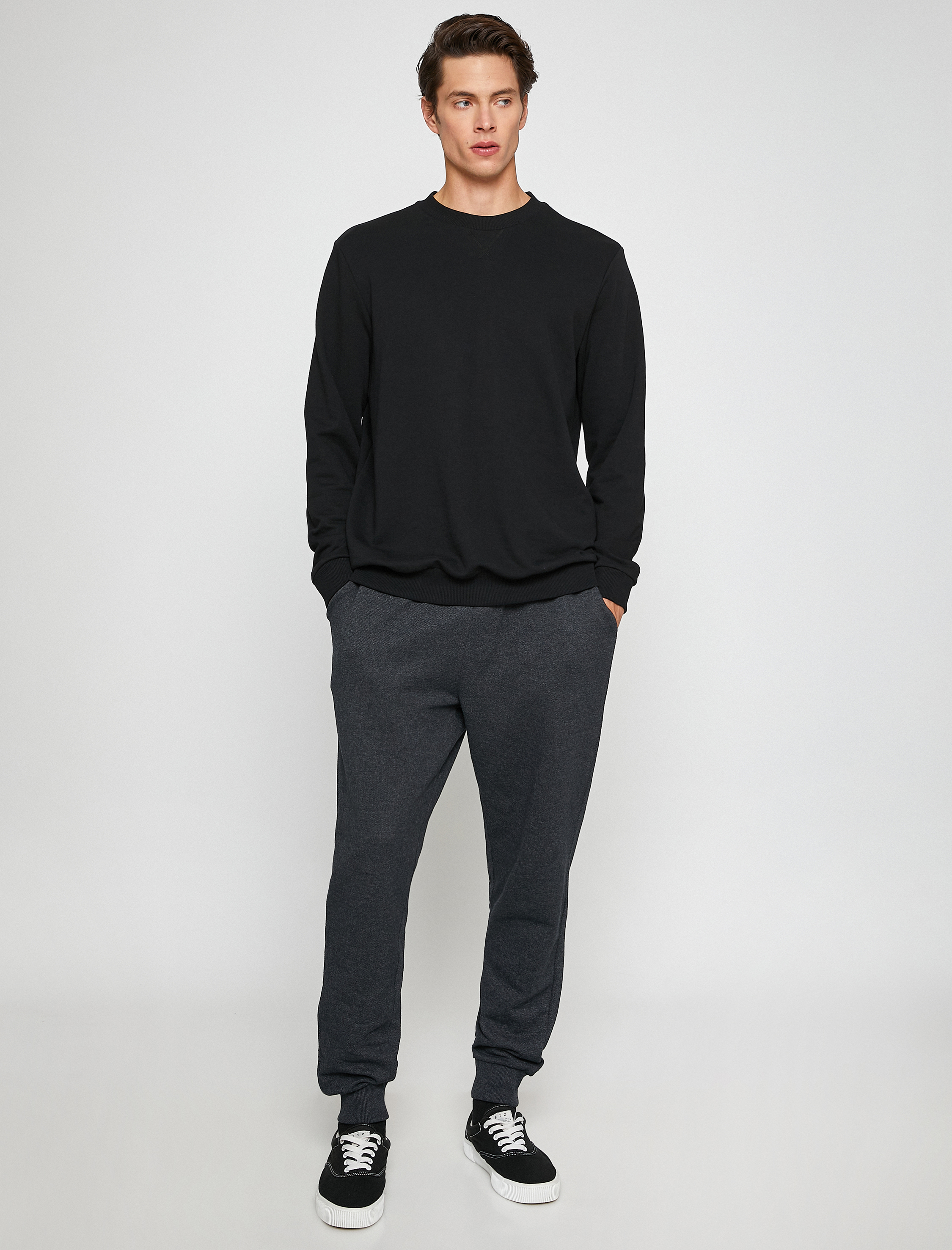   Basic Bisiklet Yaka Sweatshirt Uzun Kollu