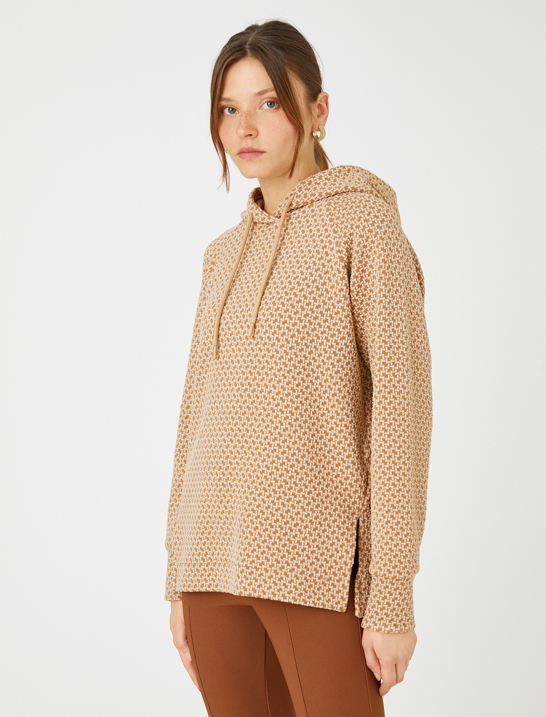   Kapüşonlu Uzun Sweatshirt Dokulu Yırtmaçlı