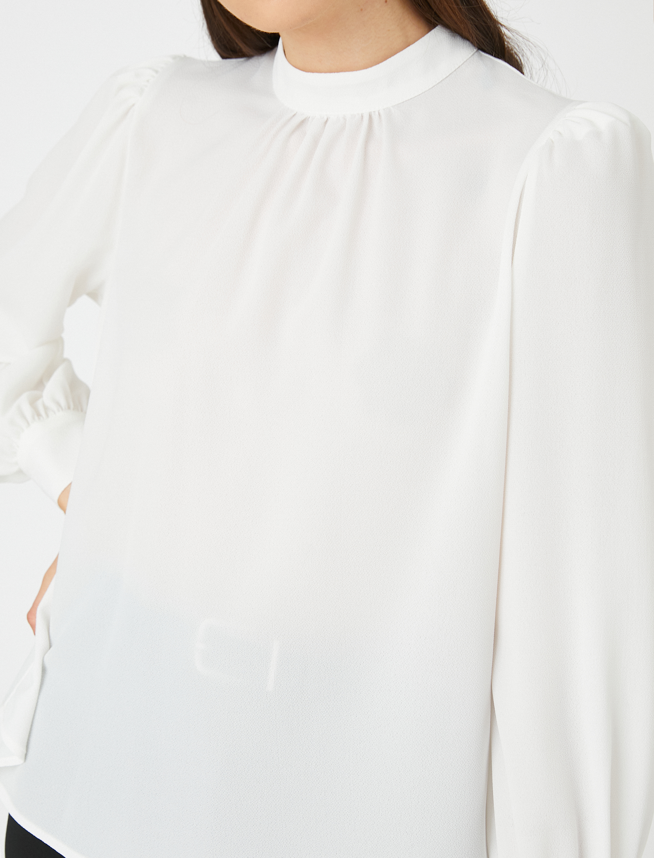   Drape Detaylı Bluz Dik Yaka Uzun Kollu