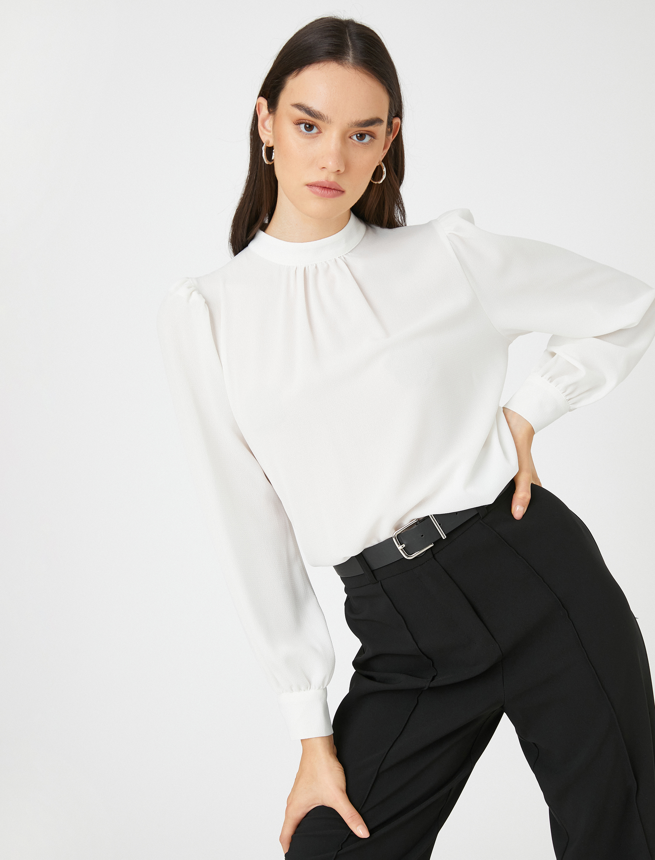   Drape Detaylı Bluz Dik Yaka Uzun Kollu