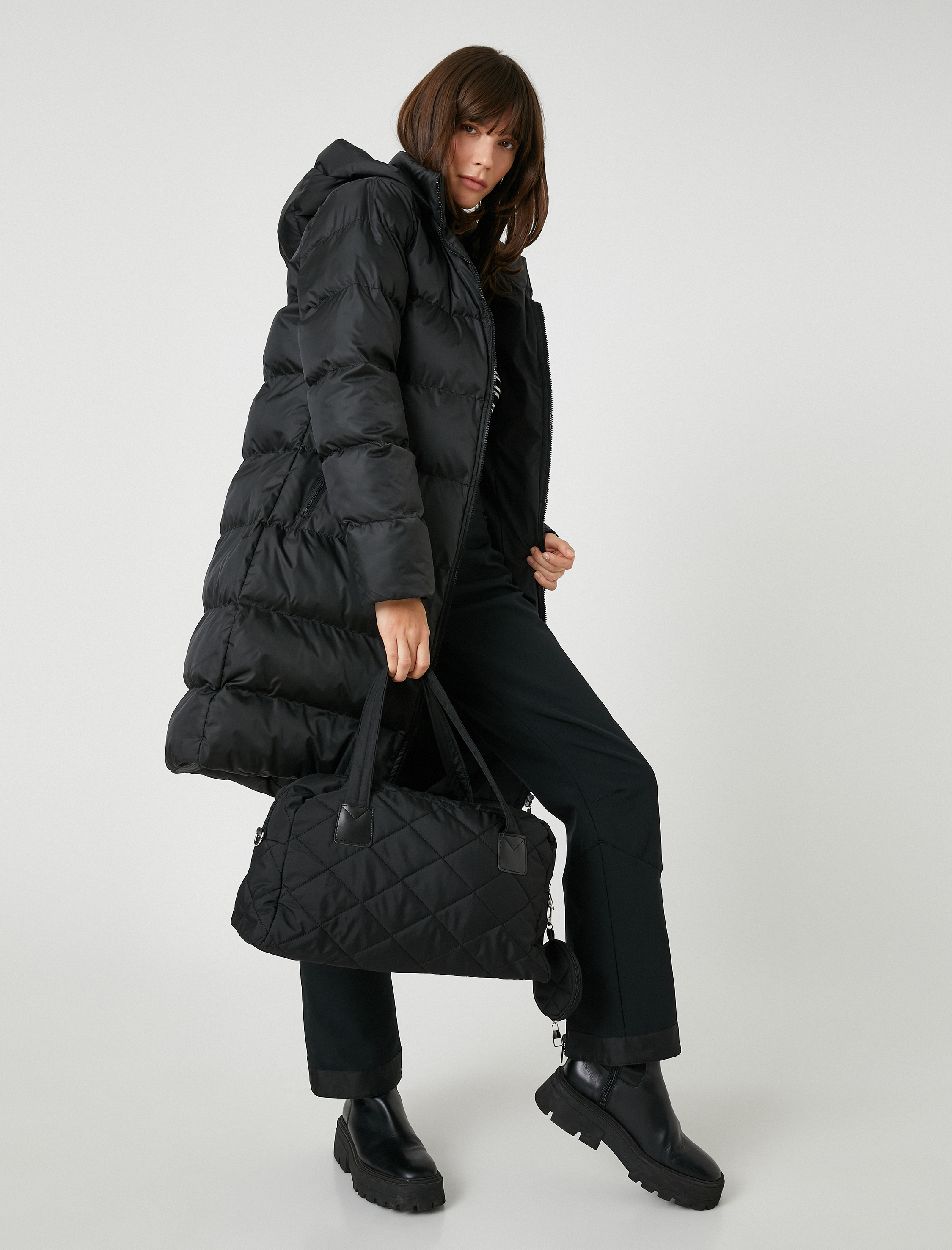  Kadın Şişme Omuz Çantası Kapitoneli Cüzdan Detaylı