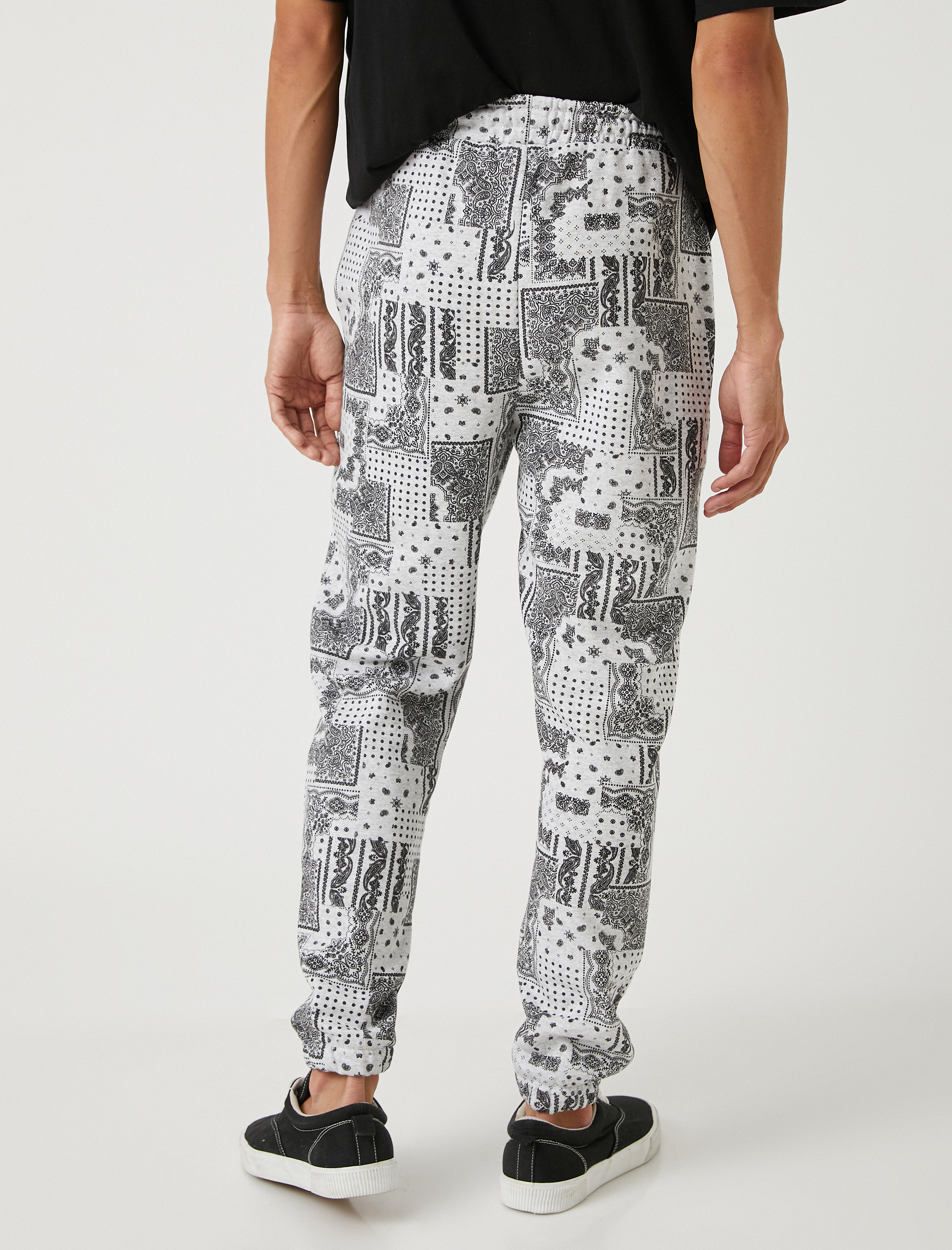   Şal Desenli Eşofman Altı Beli Bağcıklı Cep Detaylı