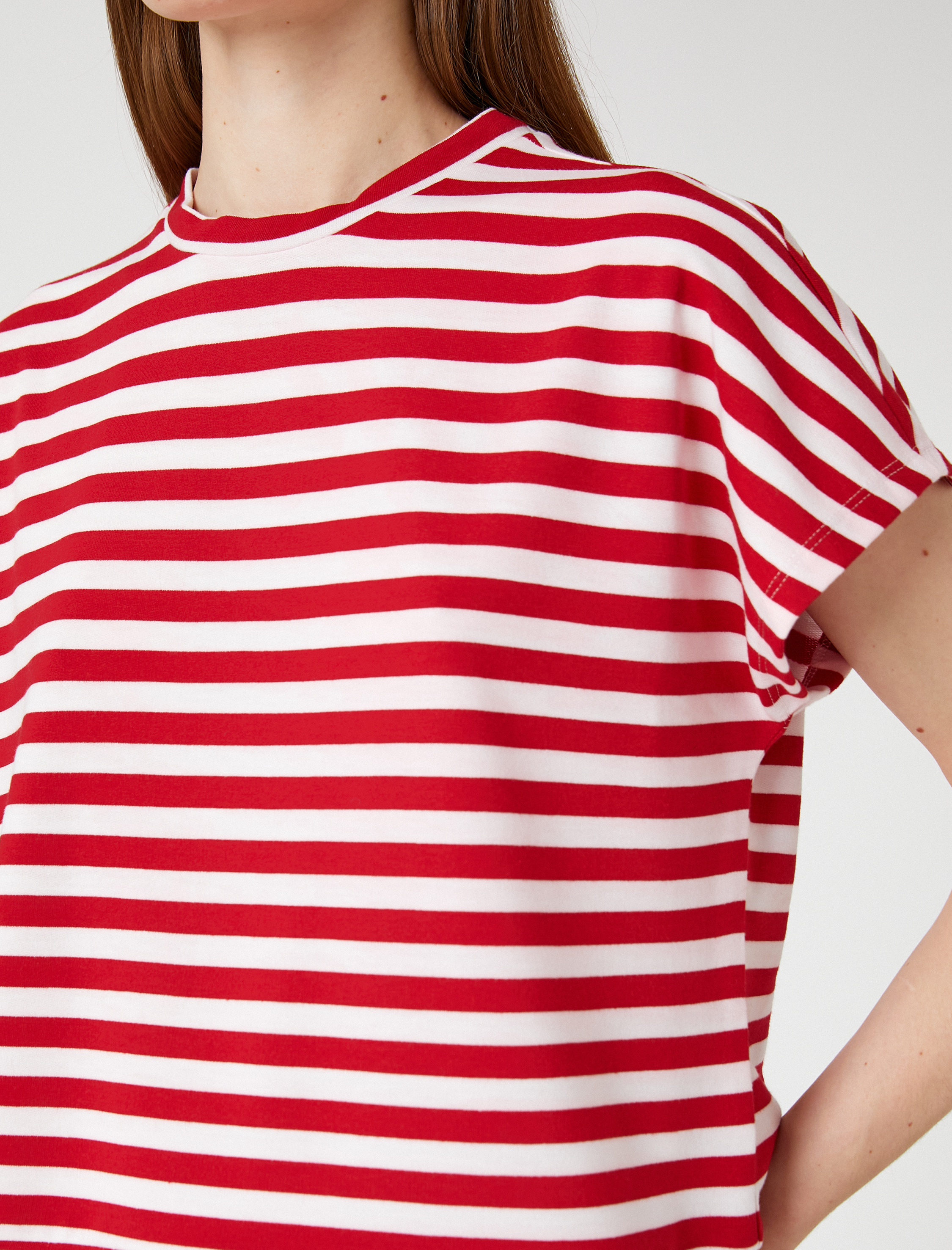   Kısa Kollu Tişört Bisiklet Yaka