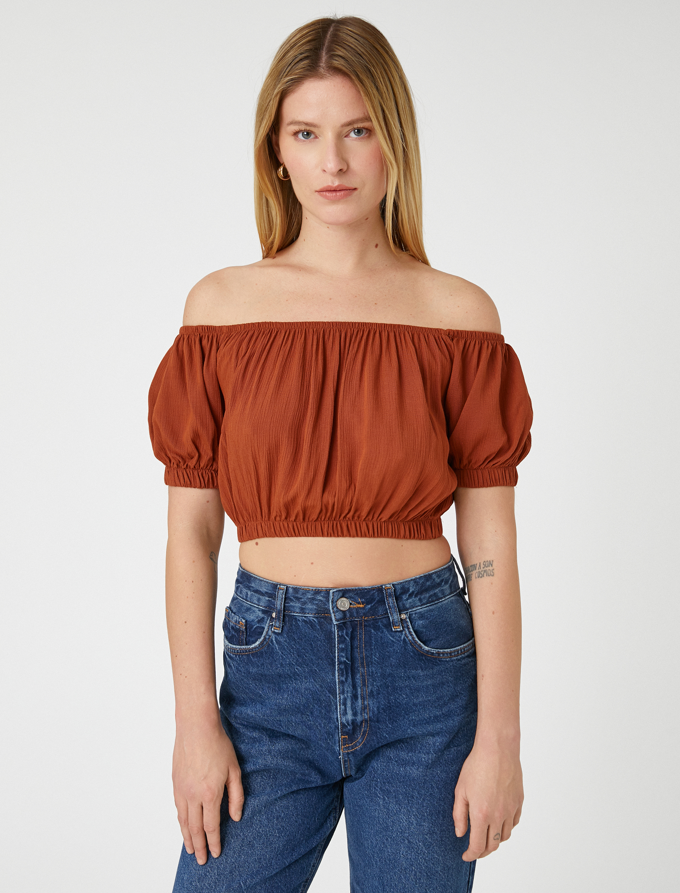   Crop Bluz Omzu Açık Lastikli