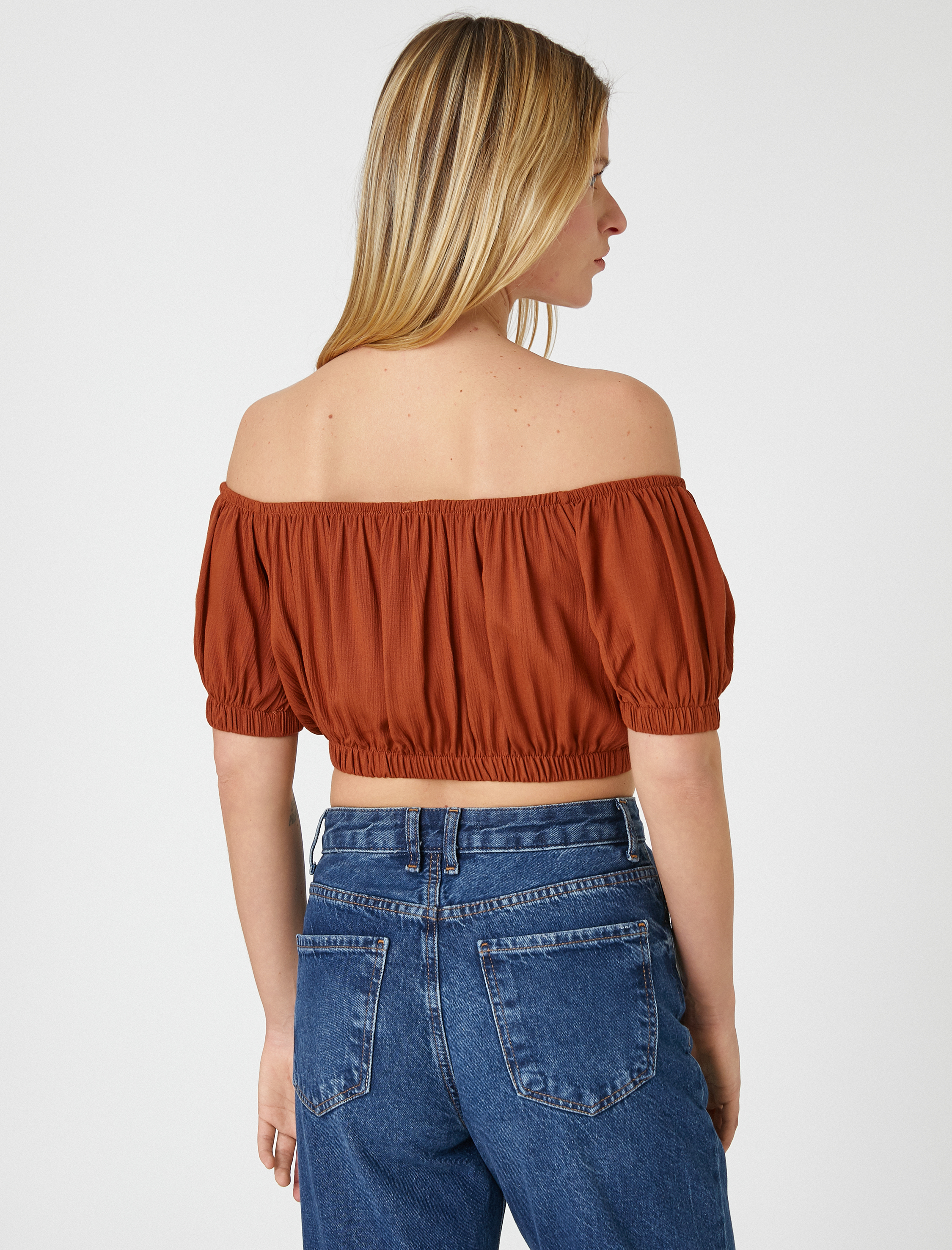   Crop Bluz Omzu Açık Lastikli