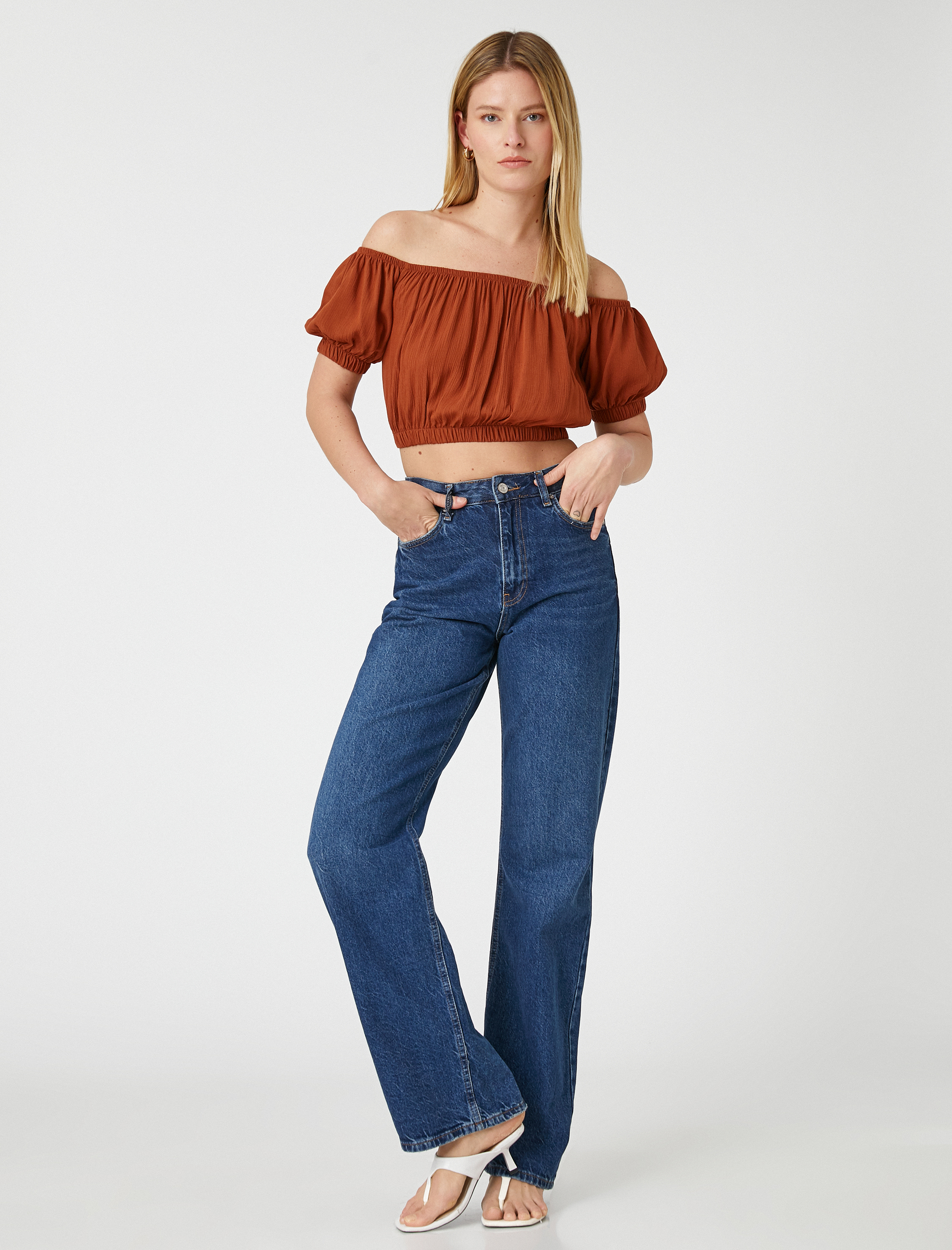   Crop Bluz Omzu Açık Lastikli