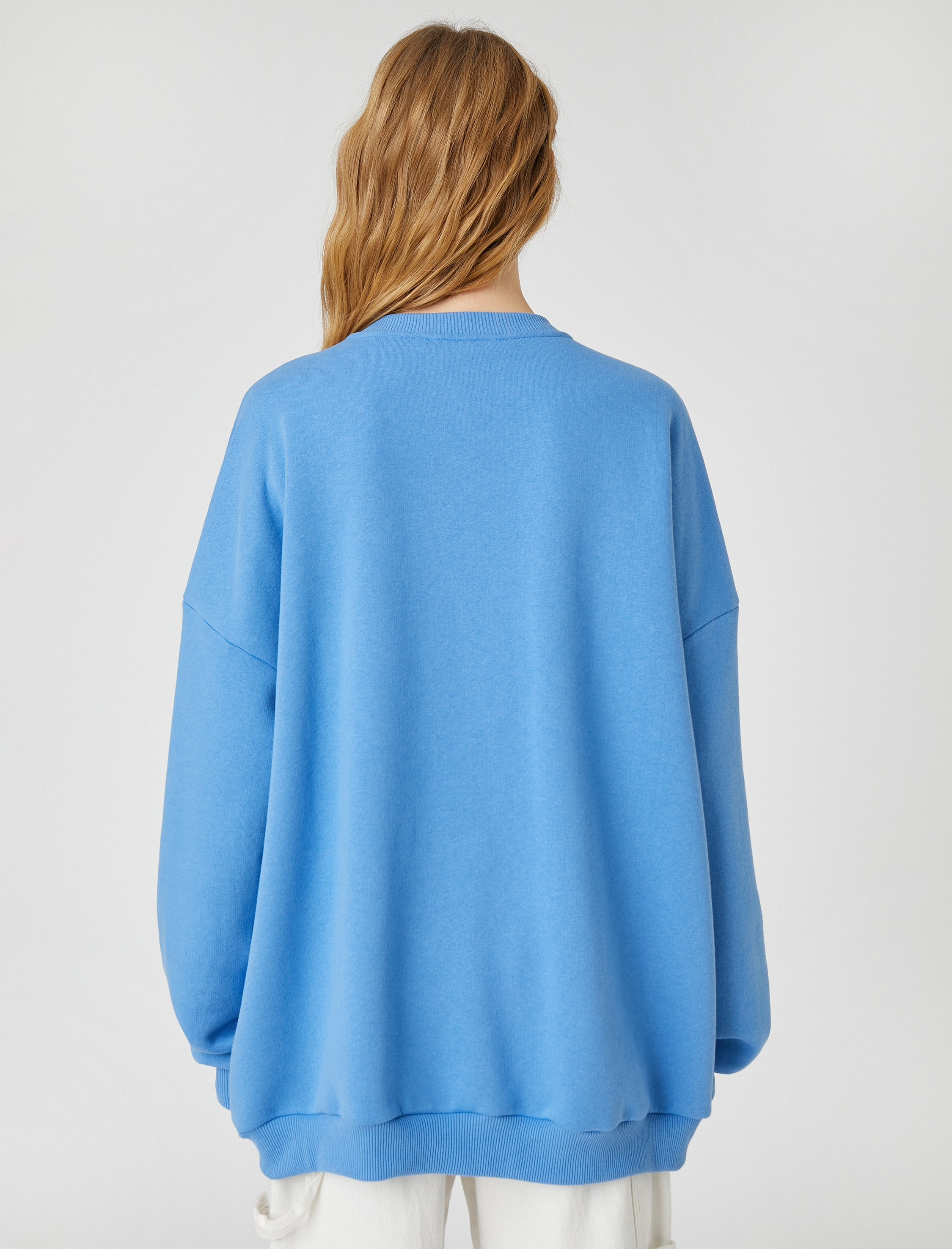   Şardonlu Bisiklet Yaka Sweatshirt Uzun Kollu Baskılı Rahat Kesim