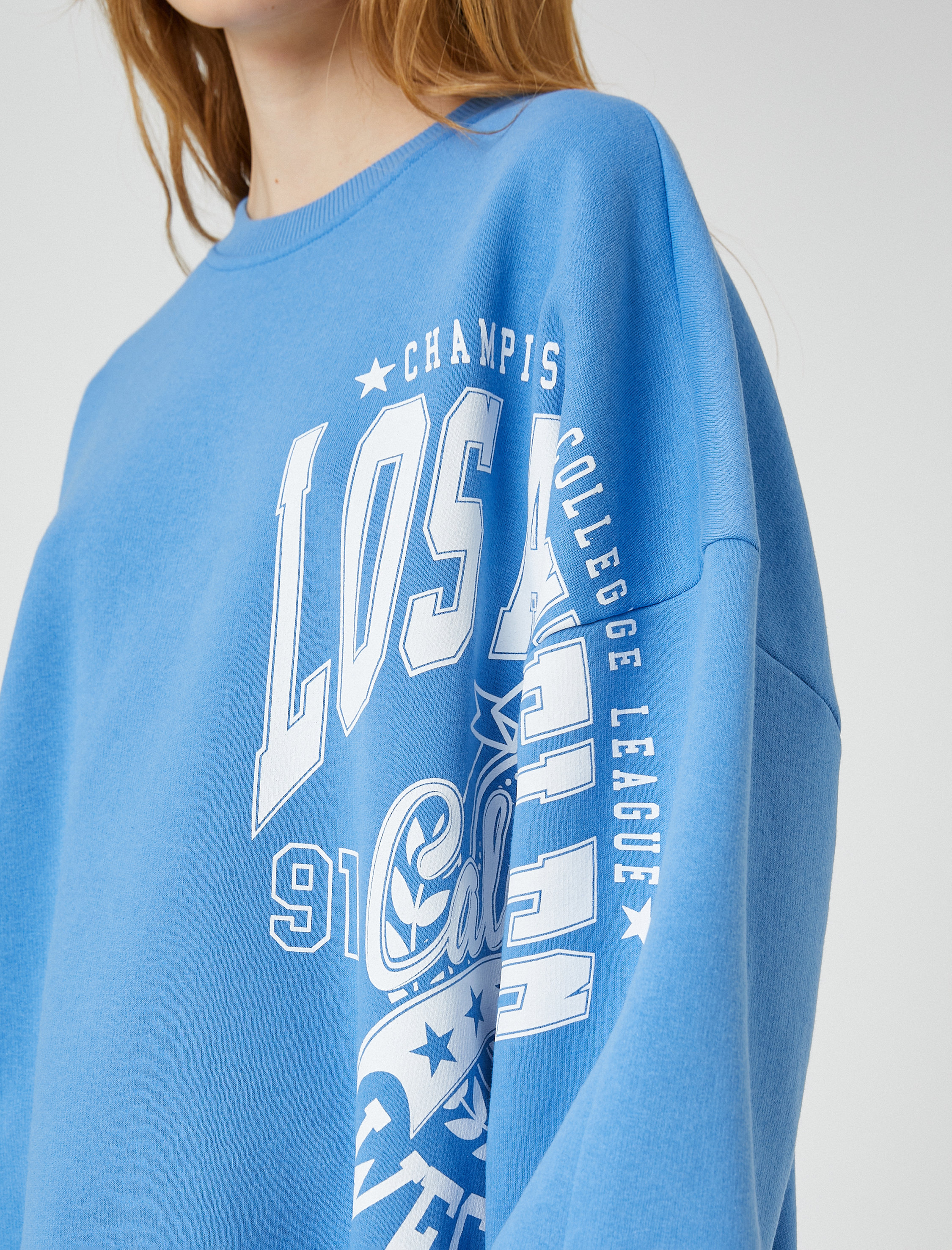   Şardonlu Bisiklet Yaka Sweatshirt Uzun Kollu Baskılı Rahat Kesim