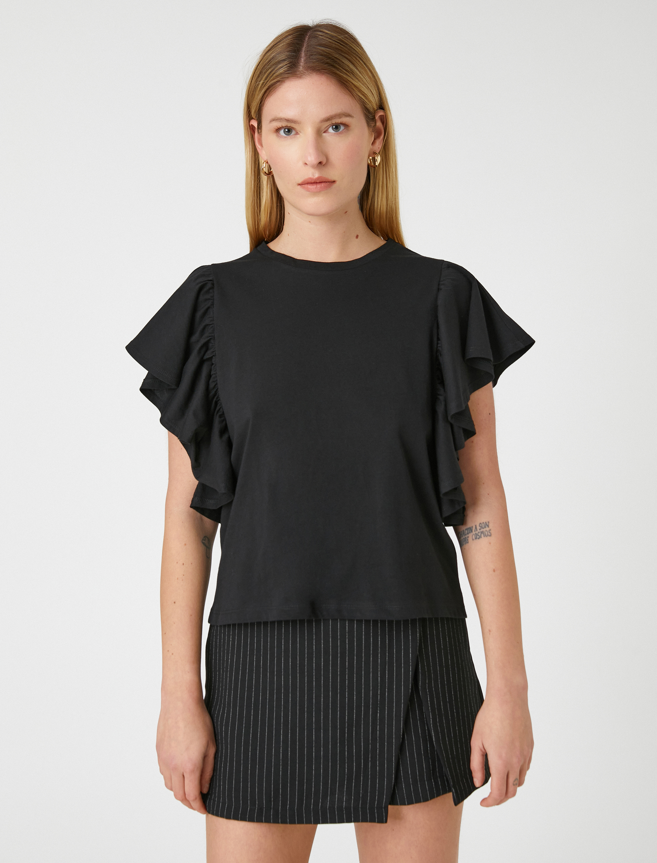   Kolları Volanlı Tişört Bisiklet Yaka Pamuklu