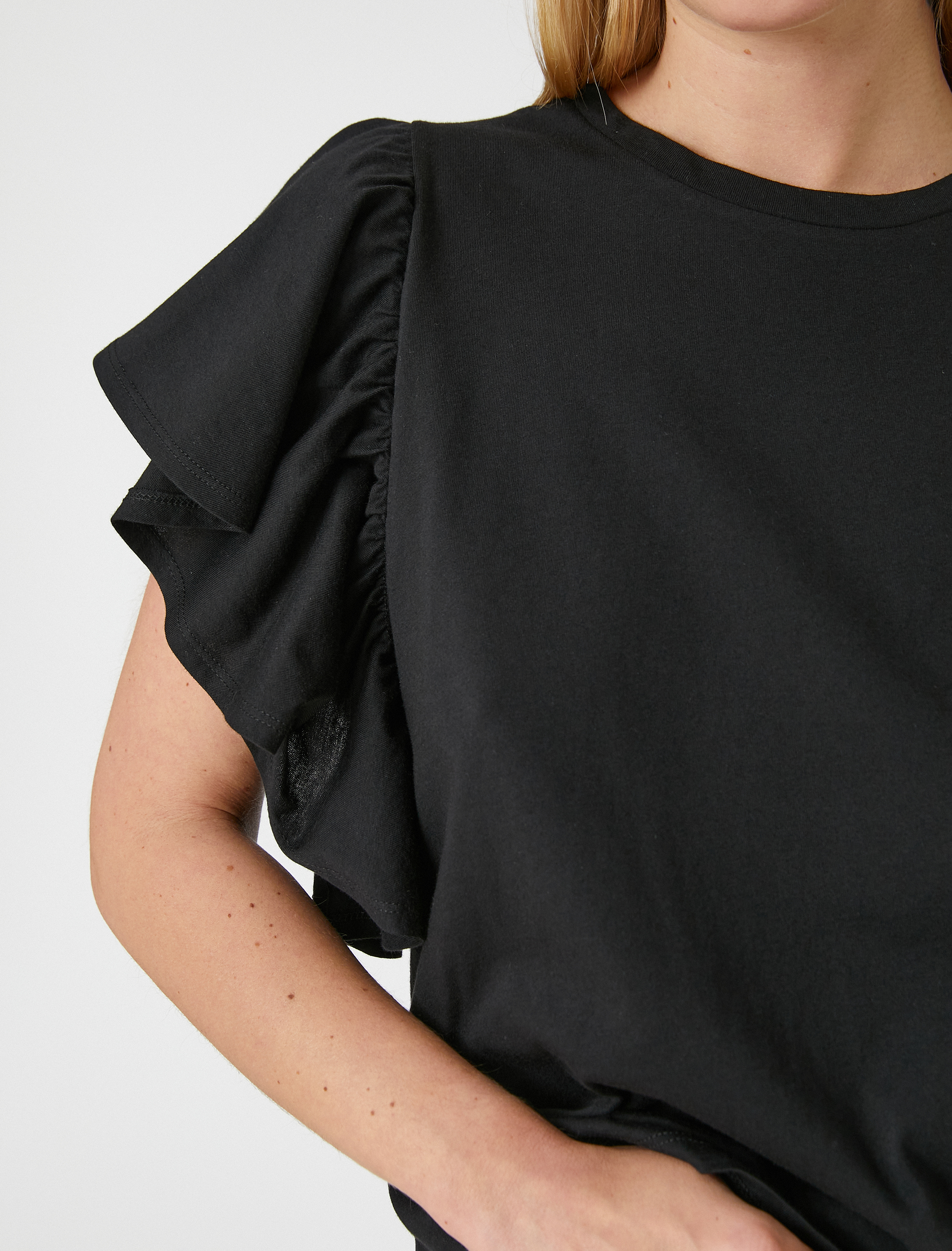   Kolları Volanlı Tişört Bisiklet Yaka Pamuklu