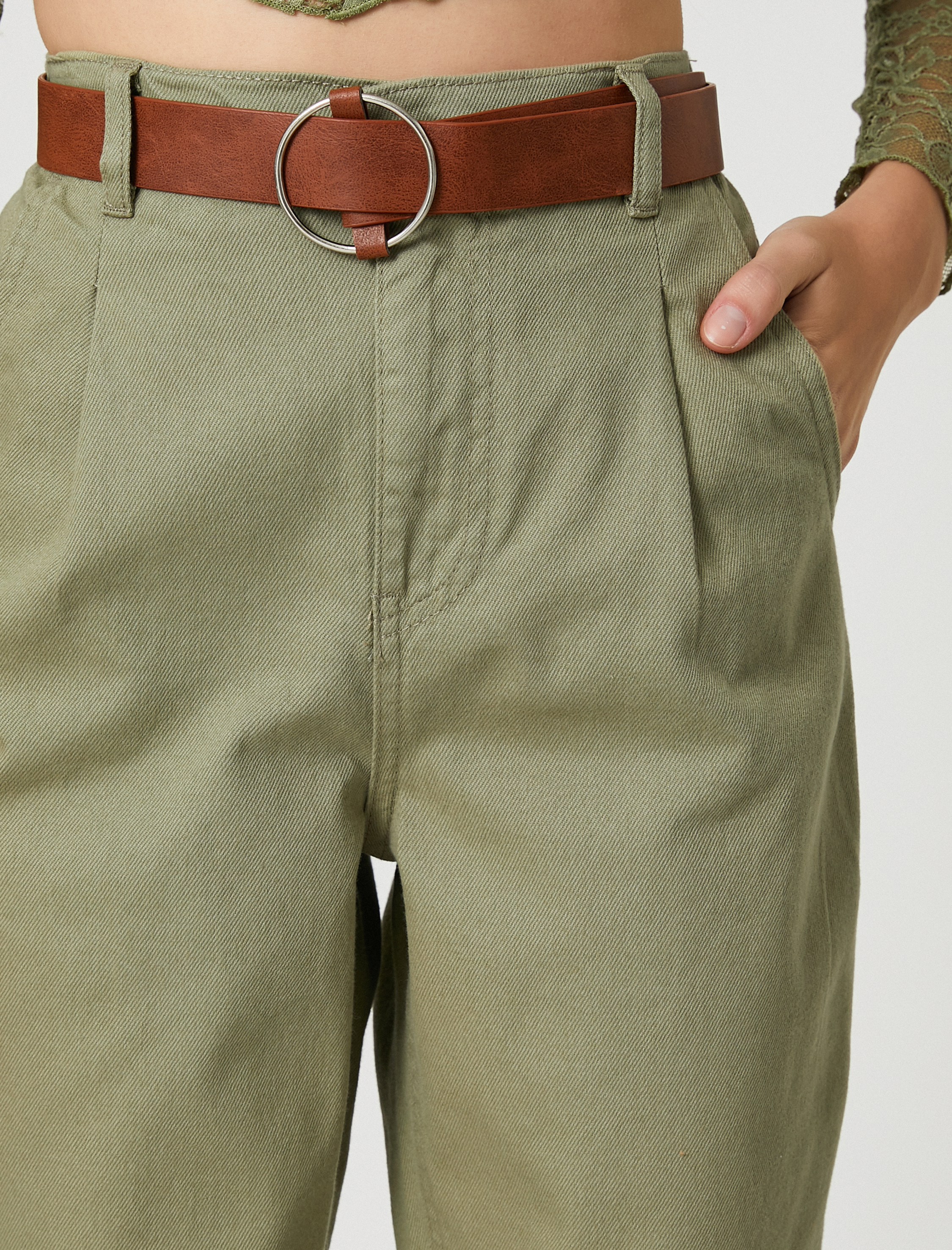   Havuç Pantolon Kemer Detaylı Yüksek Bel Cepli