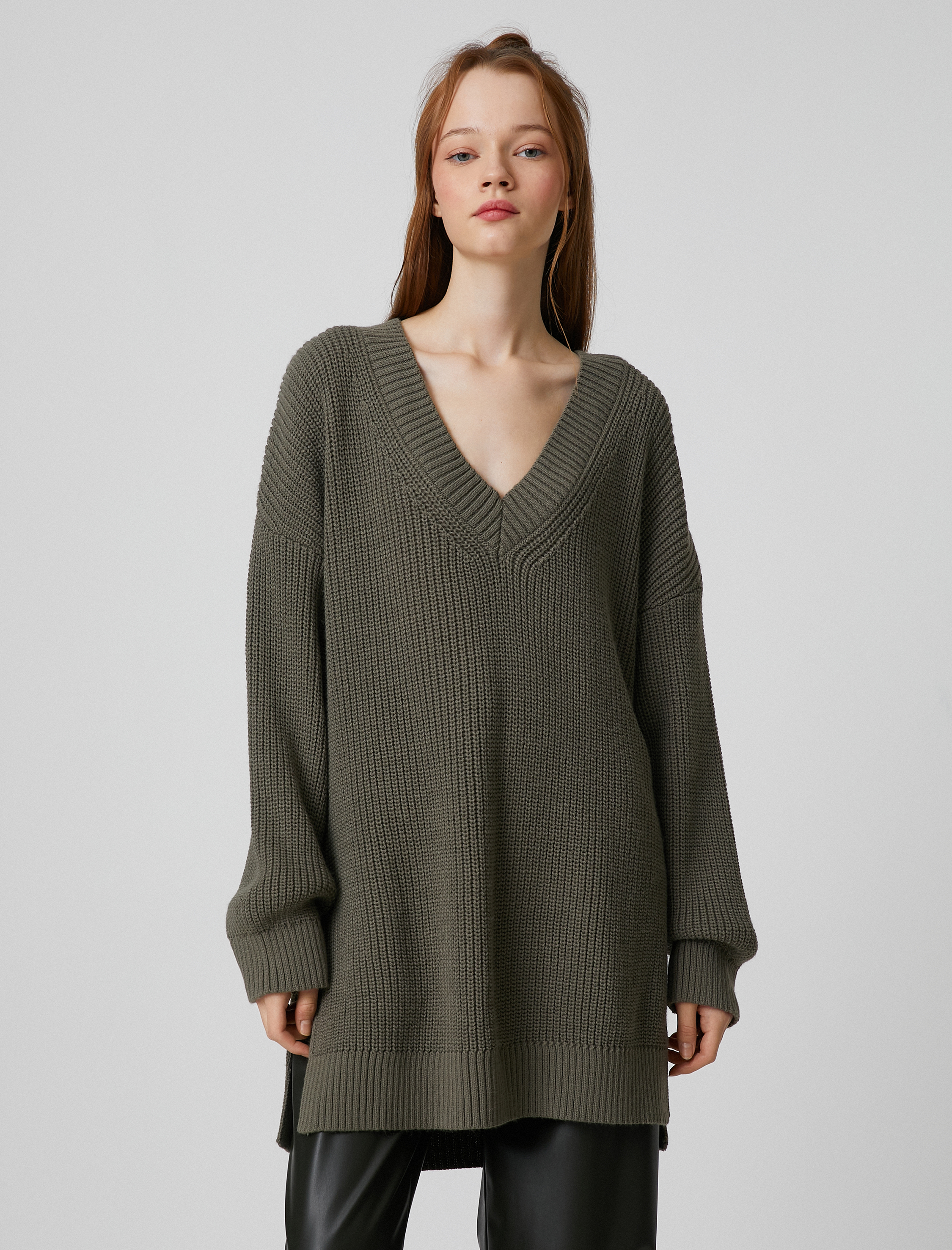   Oversize Triko Kazak V Yaka Uzun Kollu