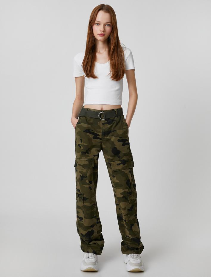  Basic Pamuklu Tişört V Yaka Kısa Kollu