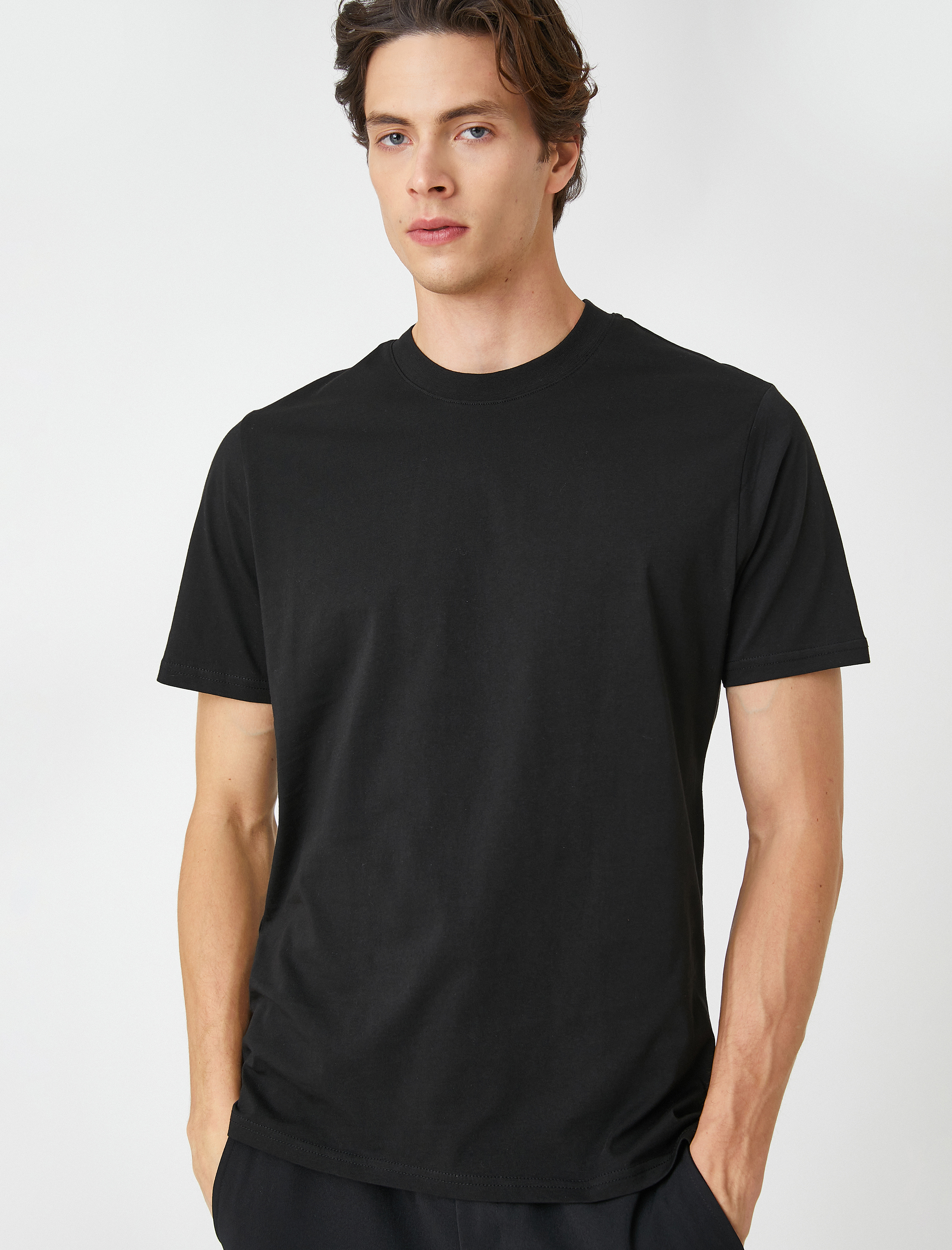   Basic Tişört Bisiklet Yaka Kısa Kollu