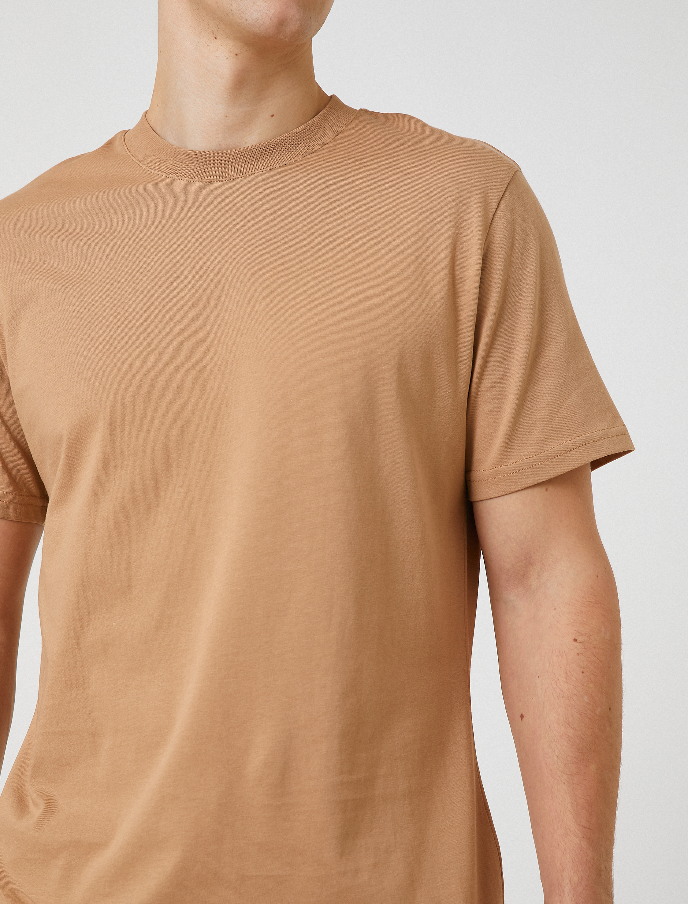   Basic Tişört Bisiklet Yaka Kısa Kollu