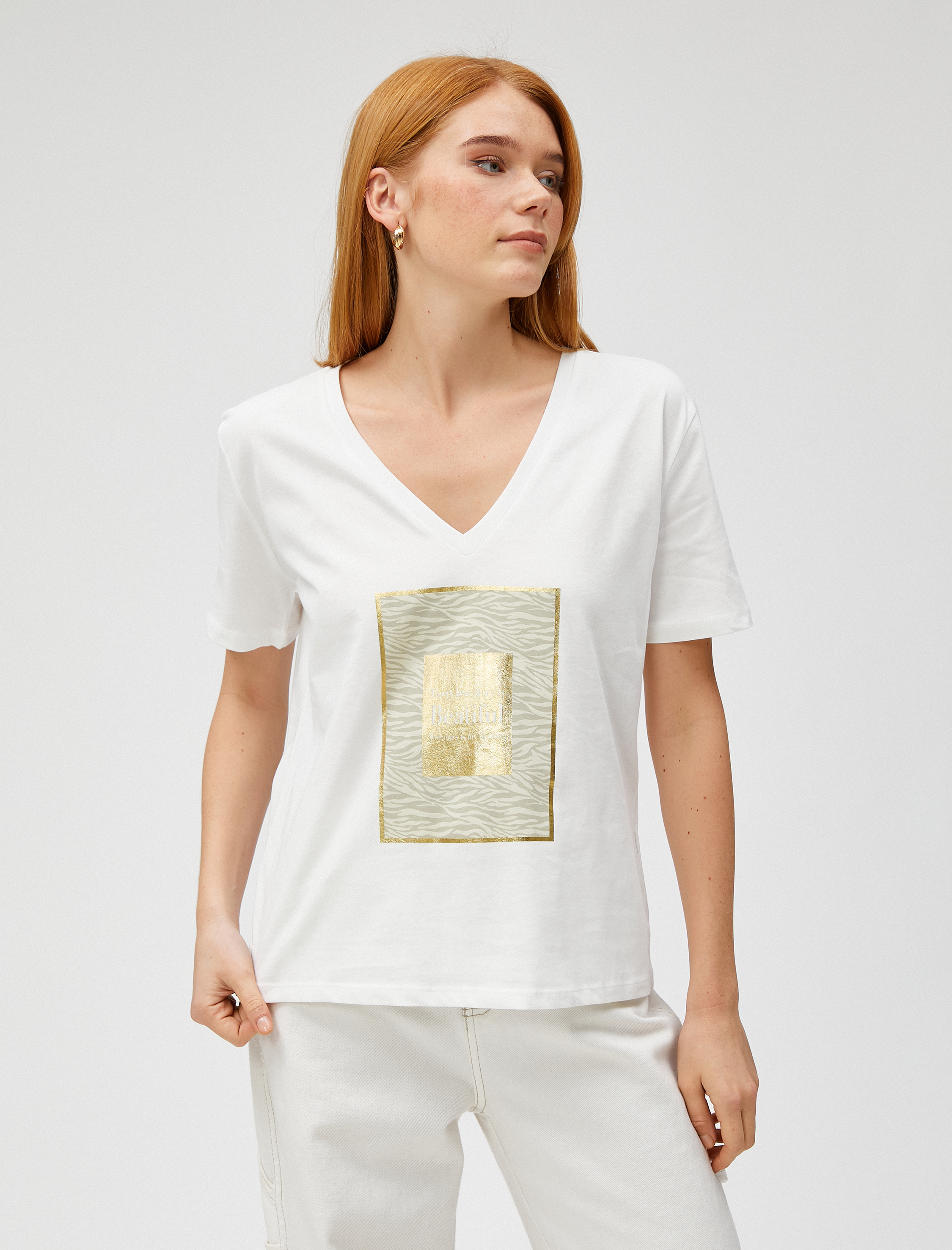   Kısa Kollu Tişört Parlak Zebra Baskılı V Yaka