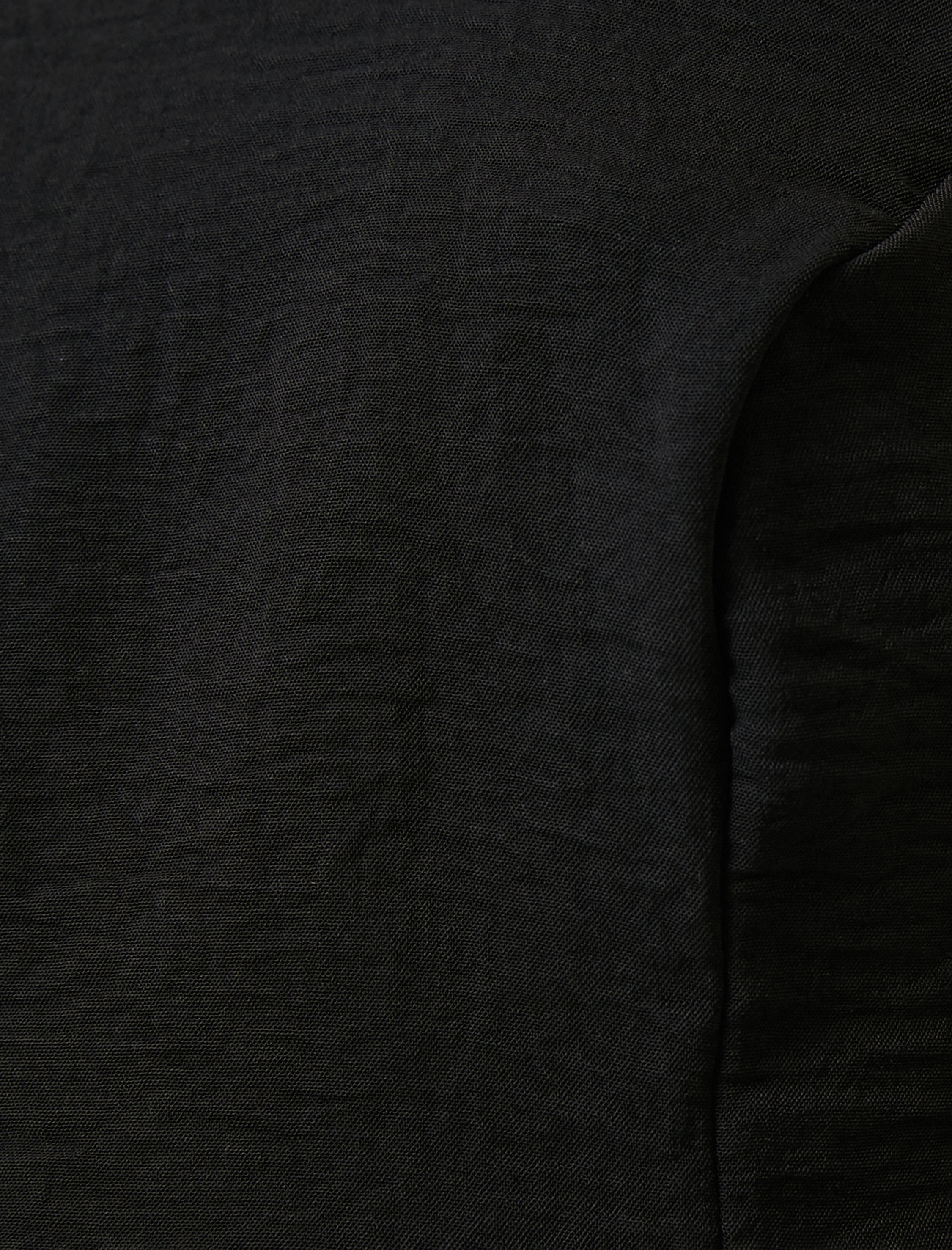   Midi Elbise Pencere Detaylı Yırtmaçlı Halter Yaka