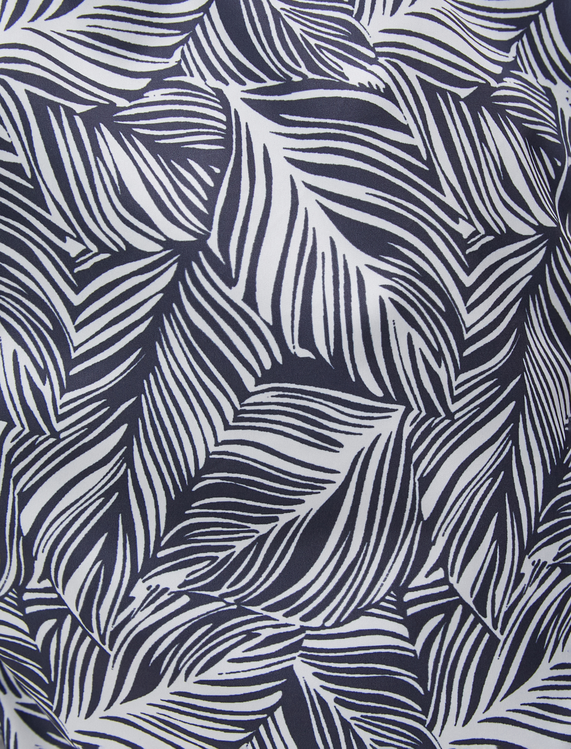 Deniz Şortu Yaprak Baskılı Beli Bağcıklı Cepli