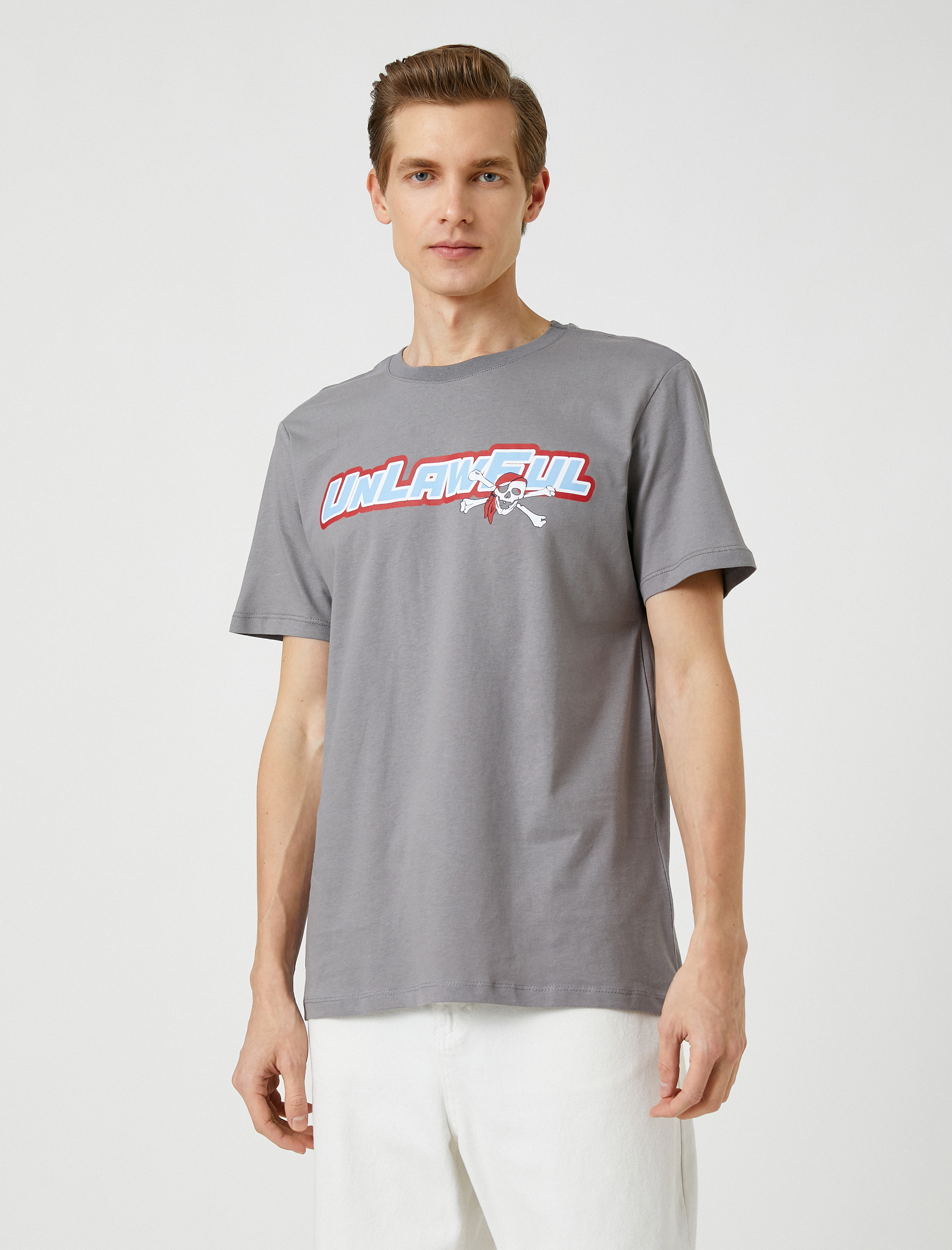   Slogan Baskılı Tişört Bisiklet Yaka Kuru Kafa Detaylı Dar Kesim