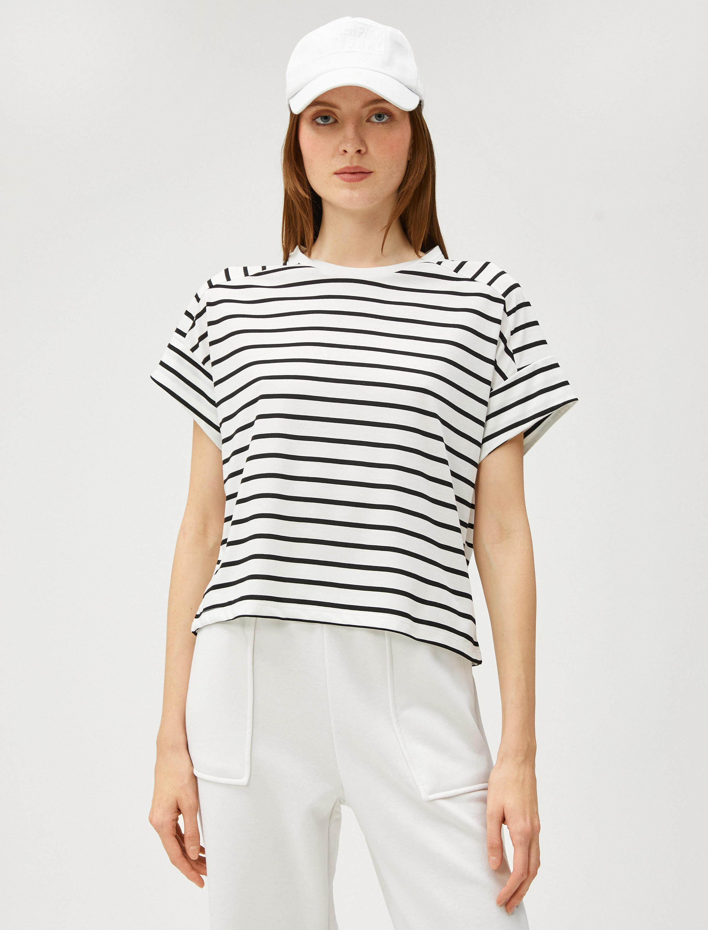   Kısa Kollu Tişört Bisiklet Yaka