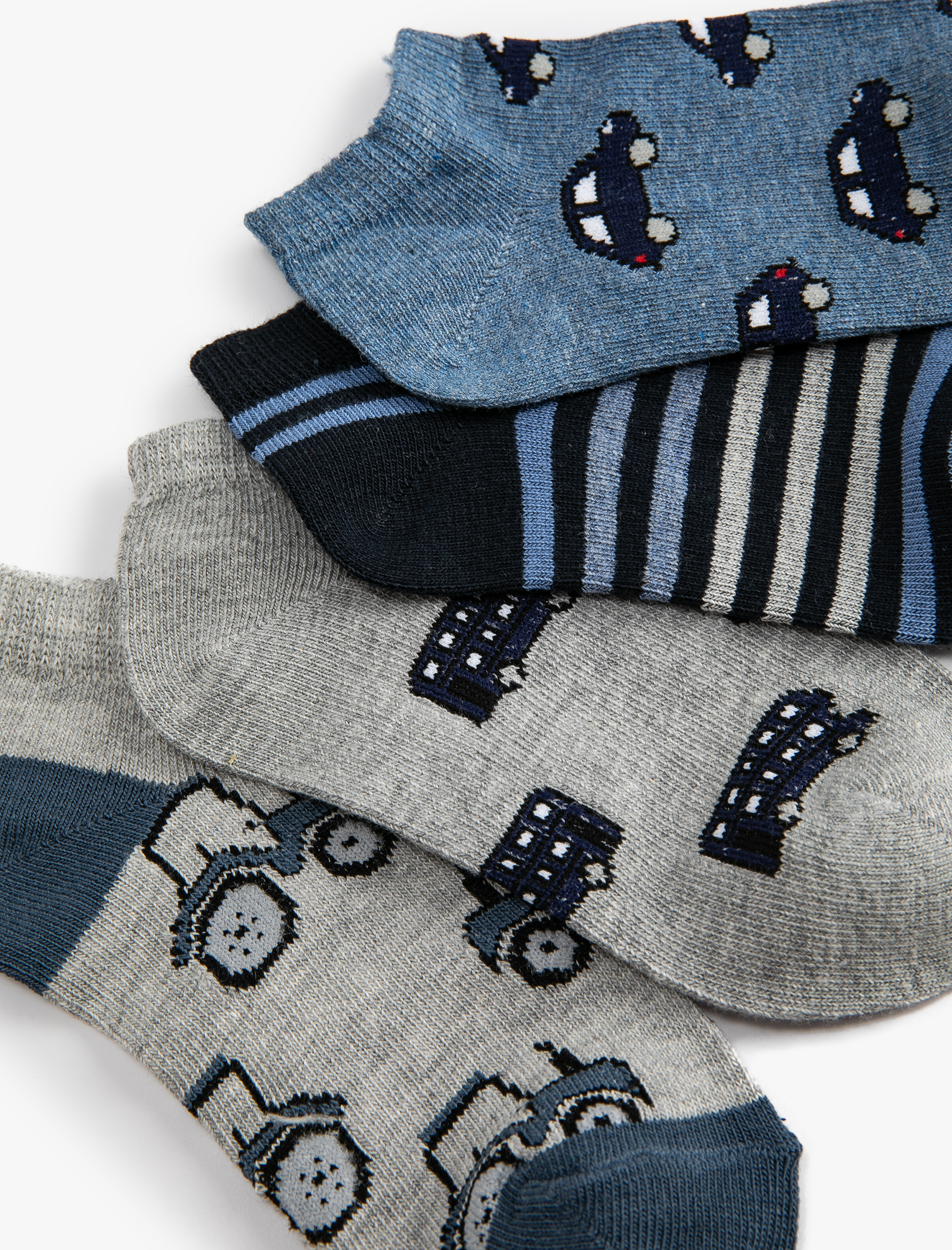  Erkek Çocuk 4’lü Çok Renkli Baskılı Çorap Seti