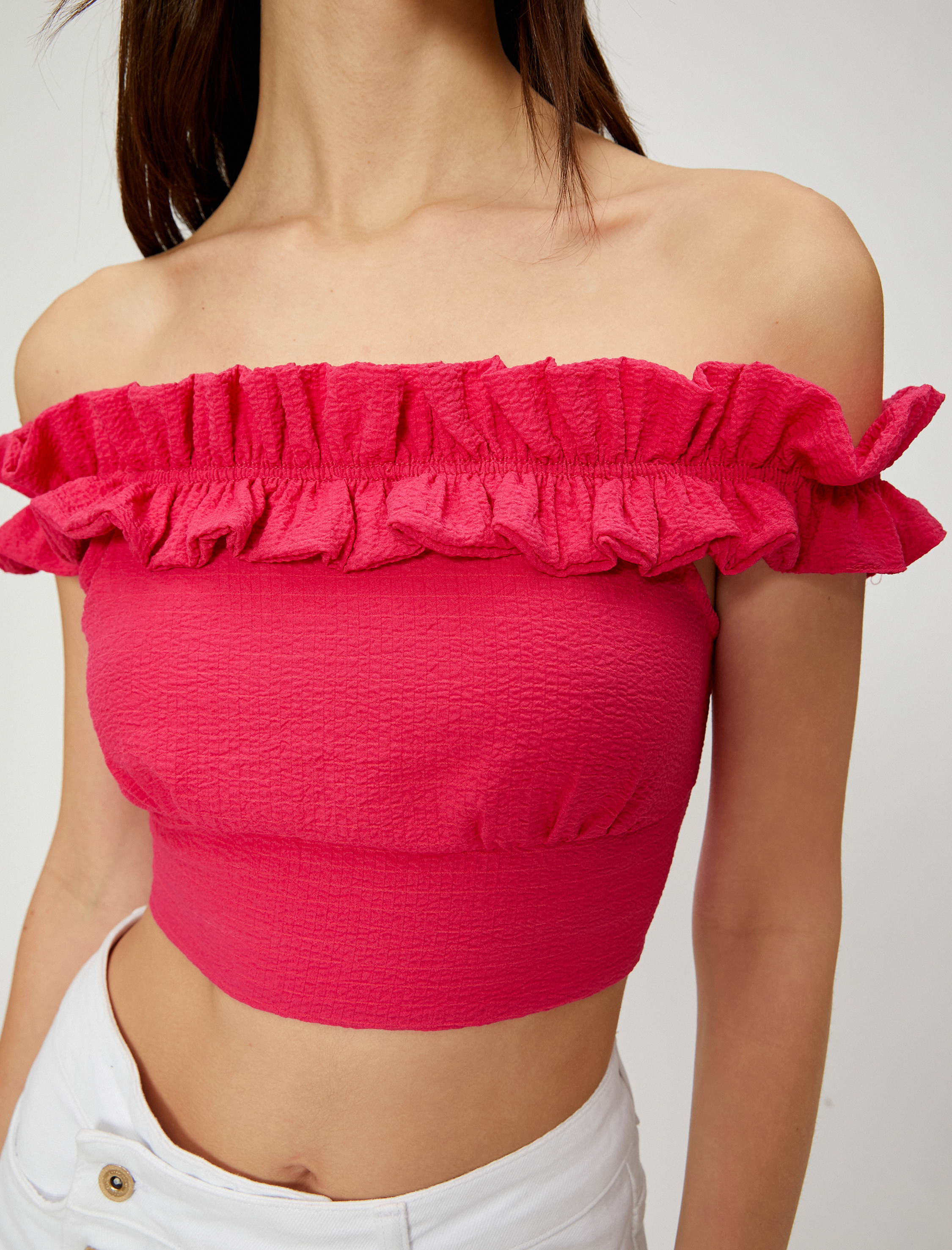   Madonna Yaka Omzu Açık Bluz Crop Fırfırlı Dokulu Viskon Karışımlı