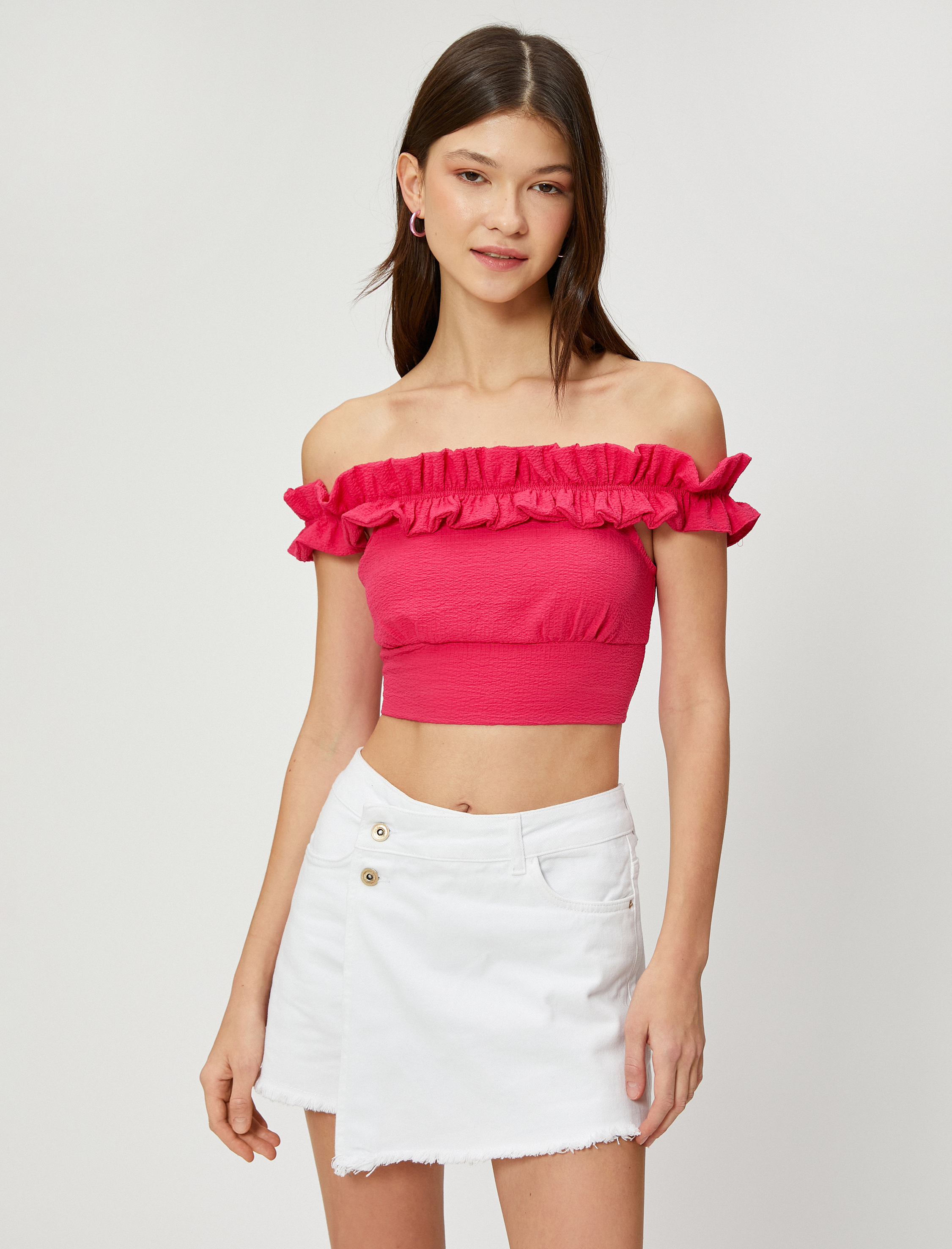   Madonna Yaka Omzu Açık Bluz Crop Fırfırlı Dokulu Viskon Karışımlı