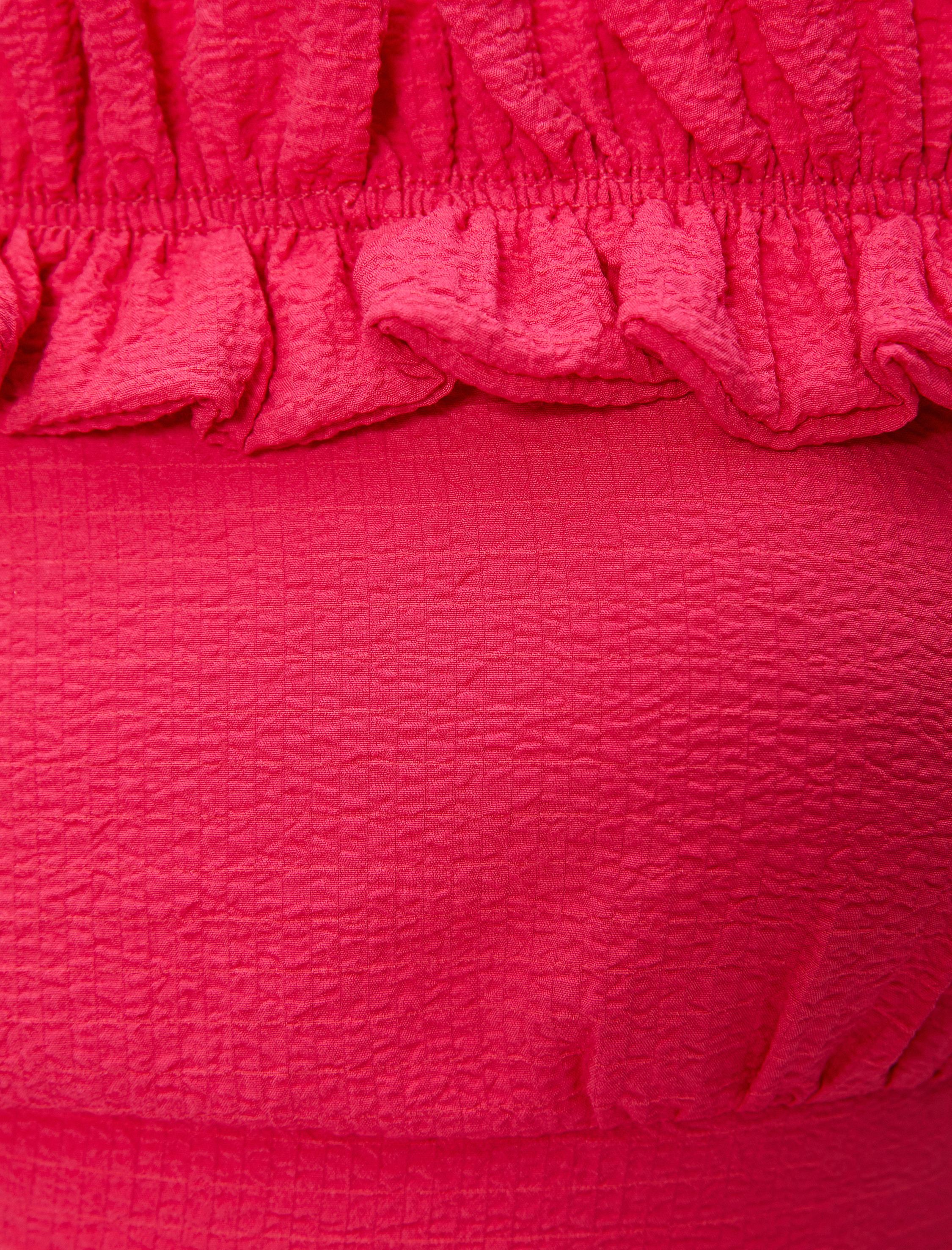   Madonna Yaka Omzu Açık Bluz Crop Fırfırlı Dokulu Viskon Karışımlı