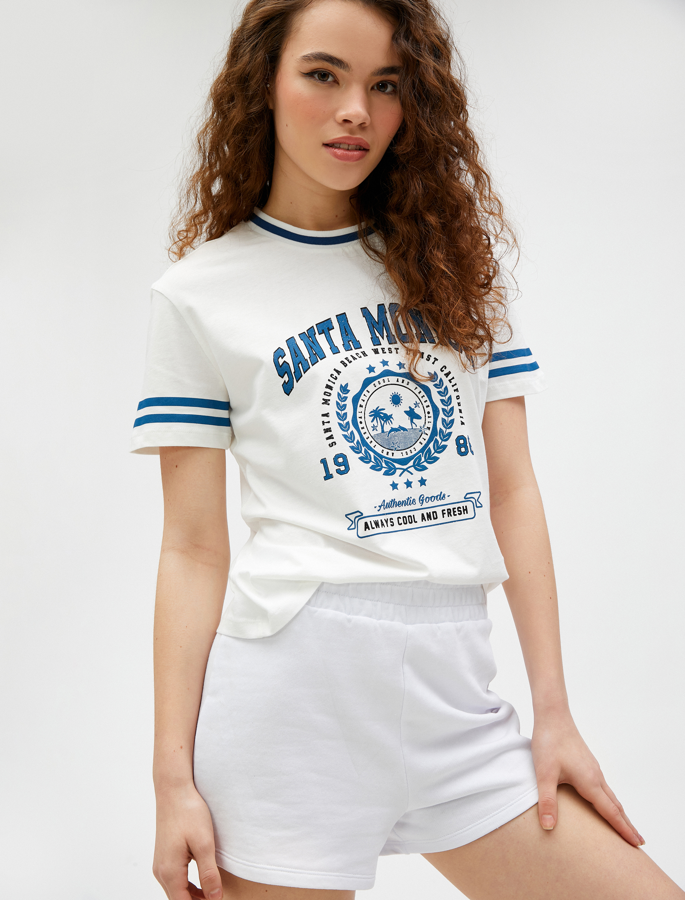   Kolej Baskılı Tişört Kısa Kollu Bisiklet Yaka Pamuklu