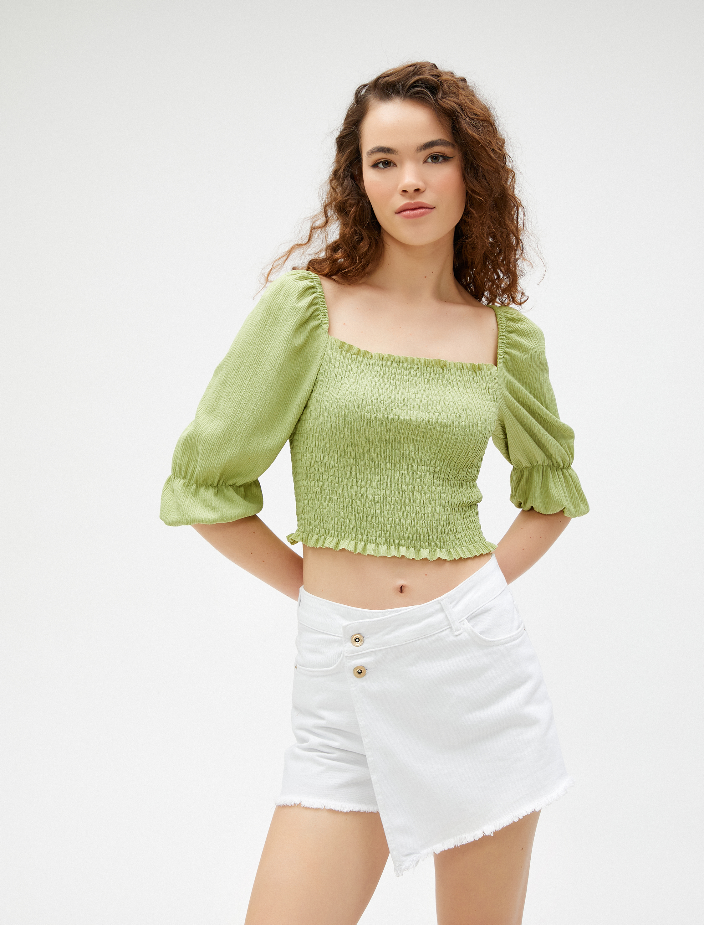   Crop Tişört Gipeli Balon Kollu Kare Yaka Bürümcük