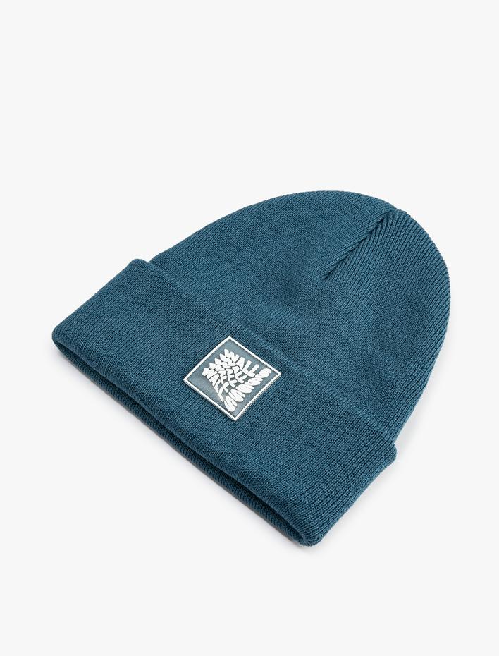 Erkek Katlı Bere Slogan Baskılı Etiket Detaylı