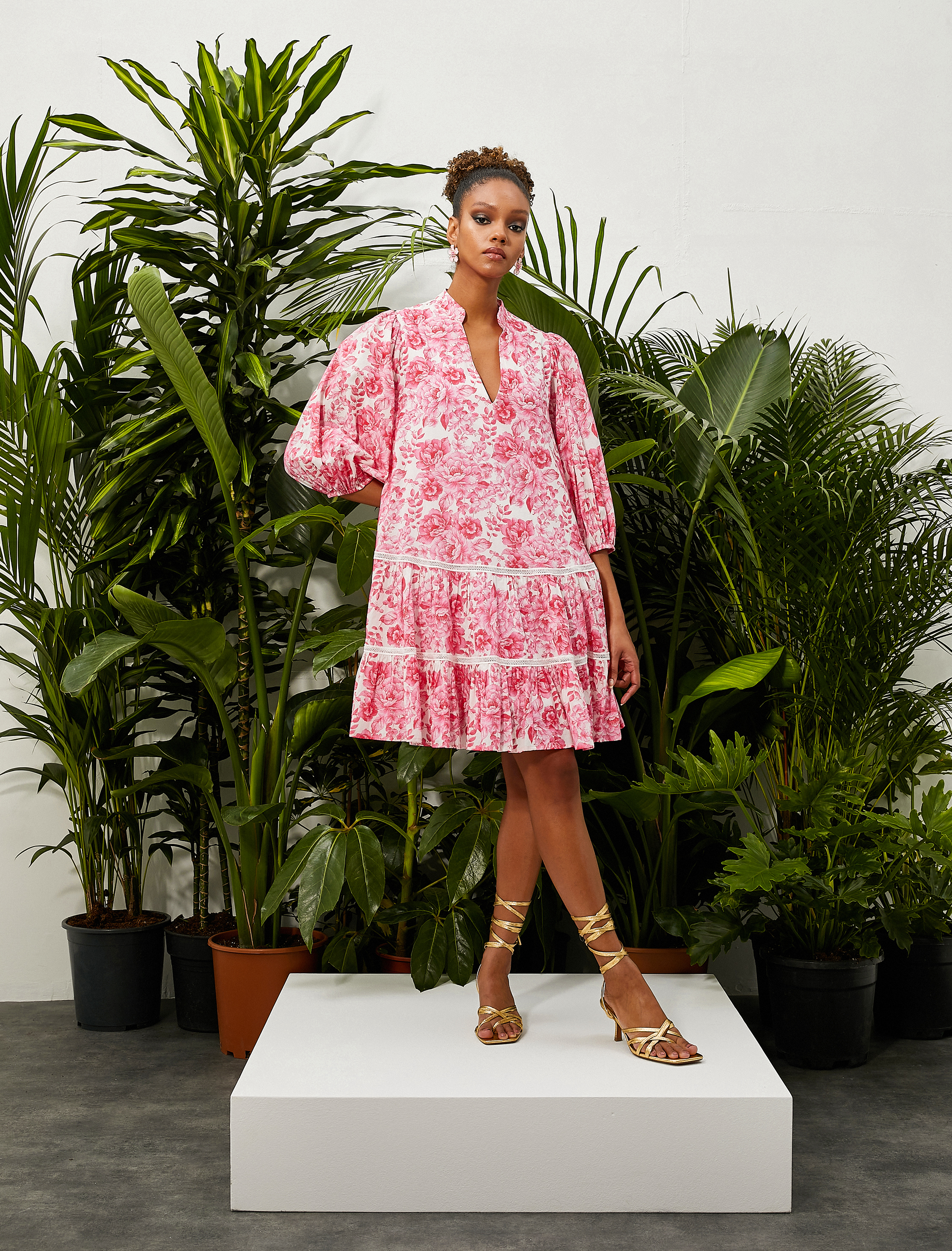   Balon Kol Kısa Elbise Hakim Yaka Katlı