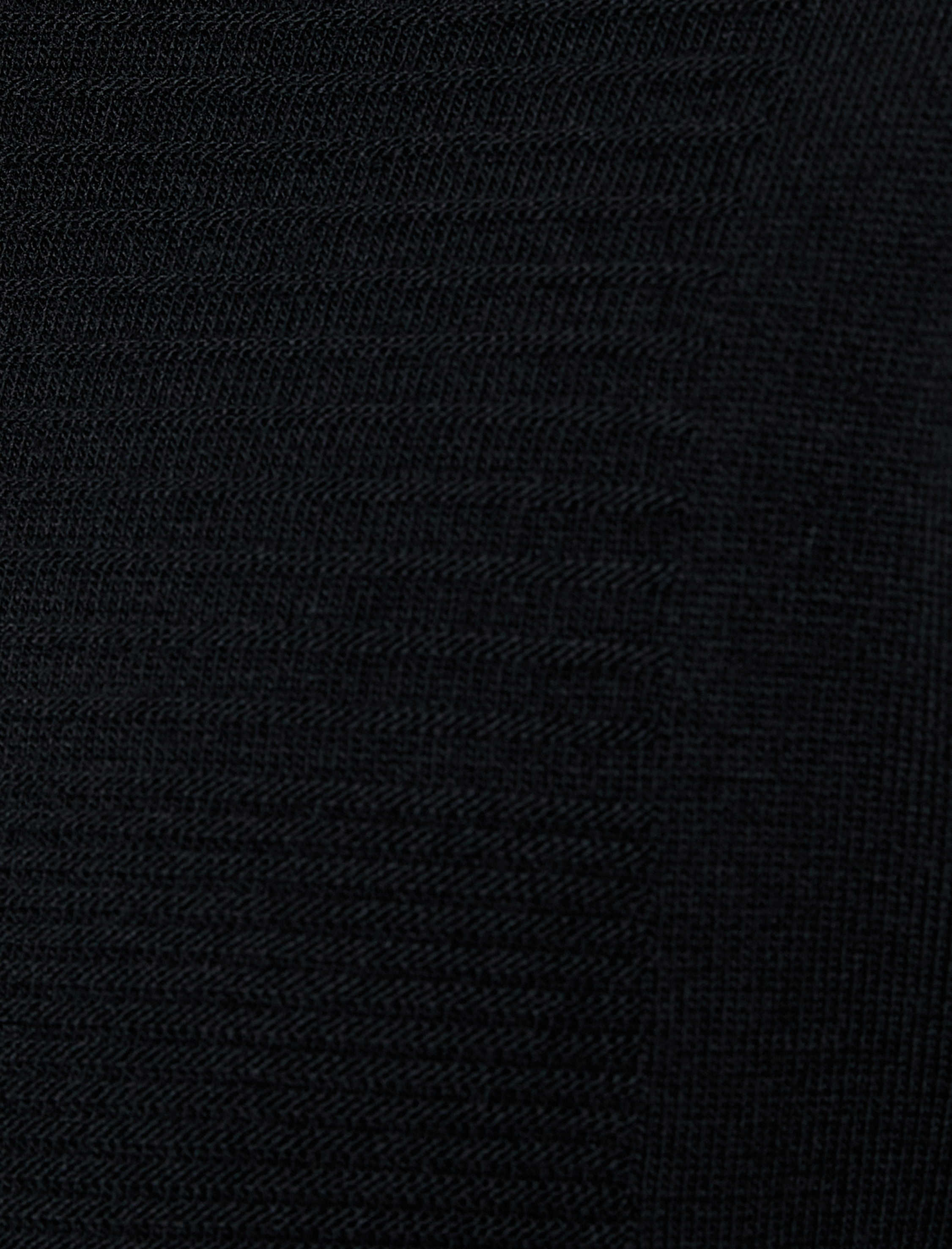   Basic Triko Kazak Dokulu Yuvarlak Yaka Dar Kesim