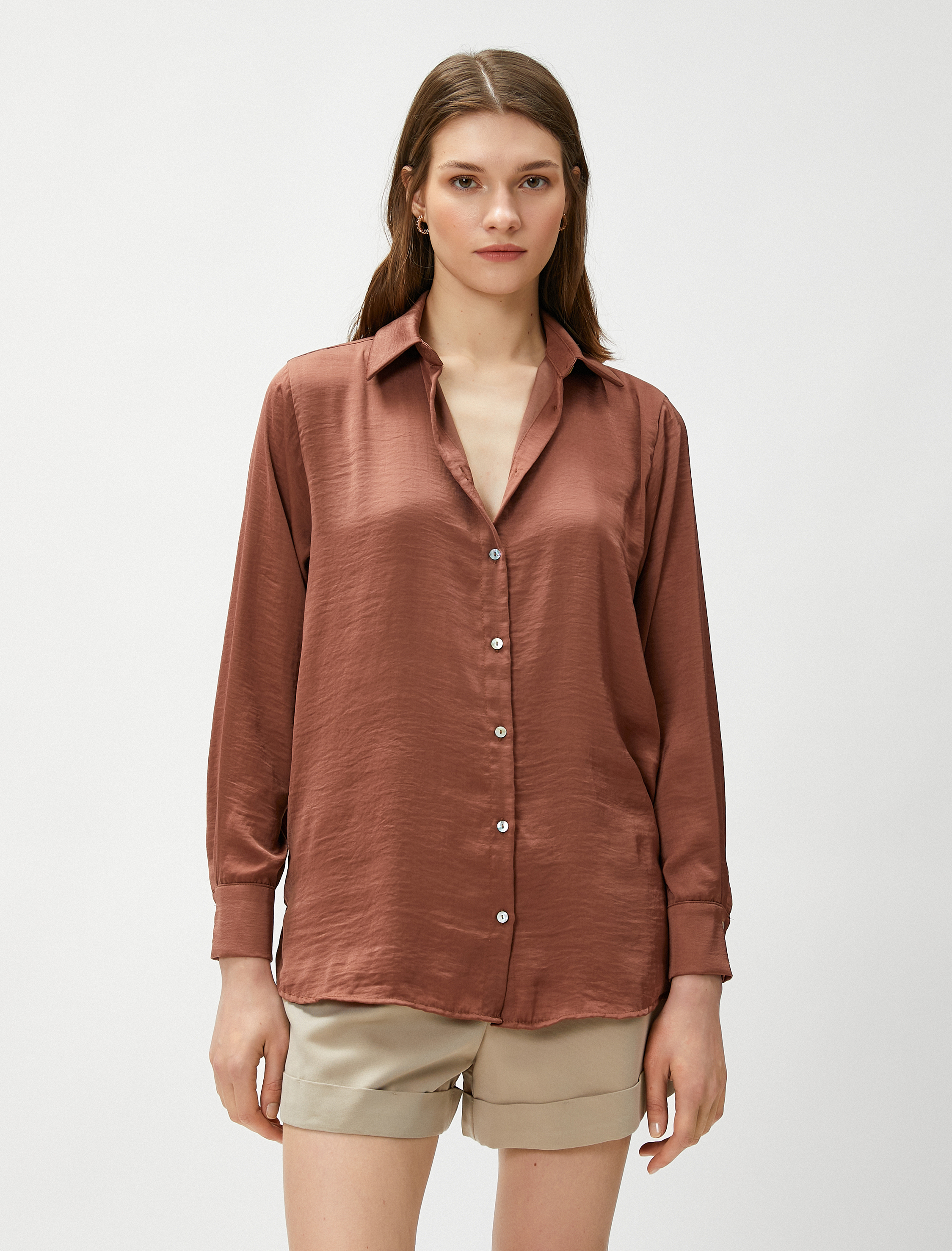   Uzun Kollu Gömlek Düğmeli