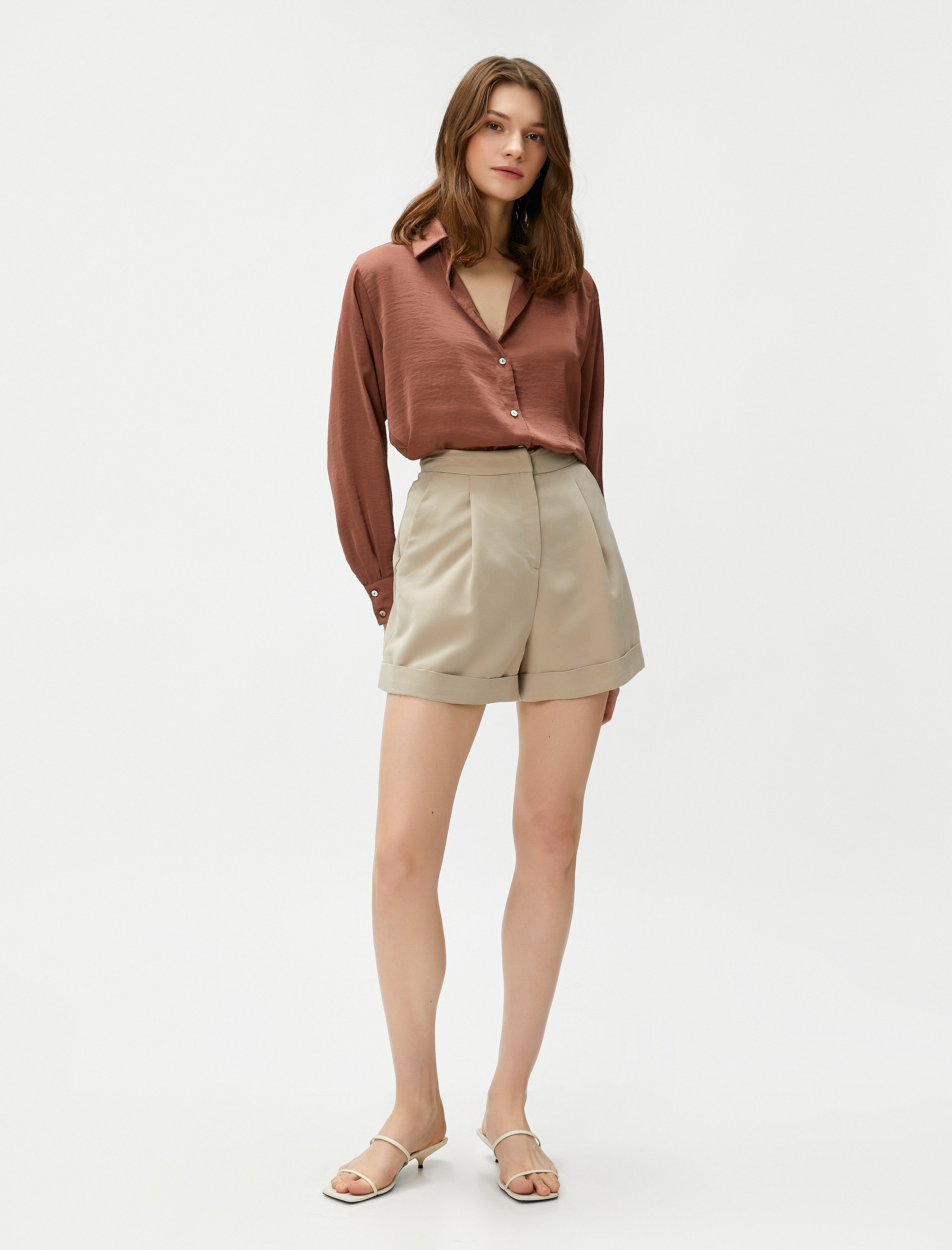   Uzun Kollu Gömlek Düğmeli